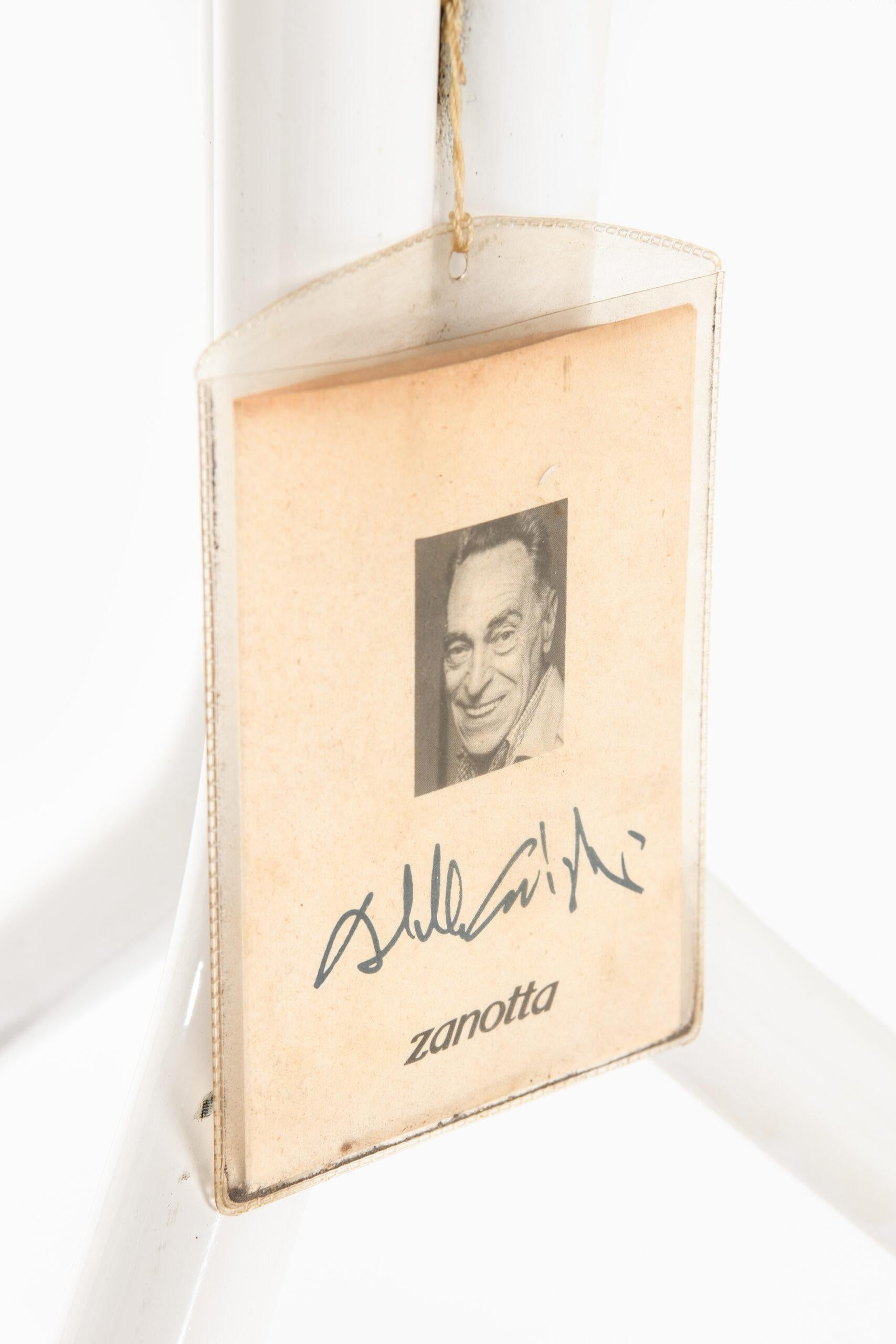 Achille Castiglioni Albero Pflanzgefäßständer, hergestellt von Zanotta in Italien (Moderne der Mitte des Jahrhunderts) im Angebot