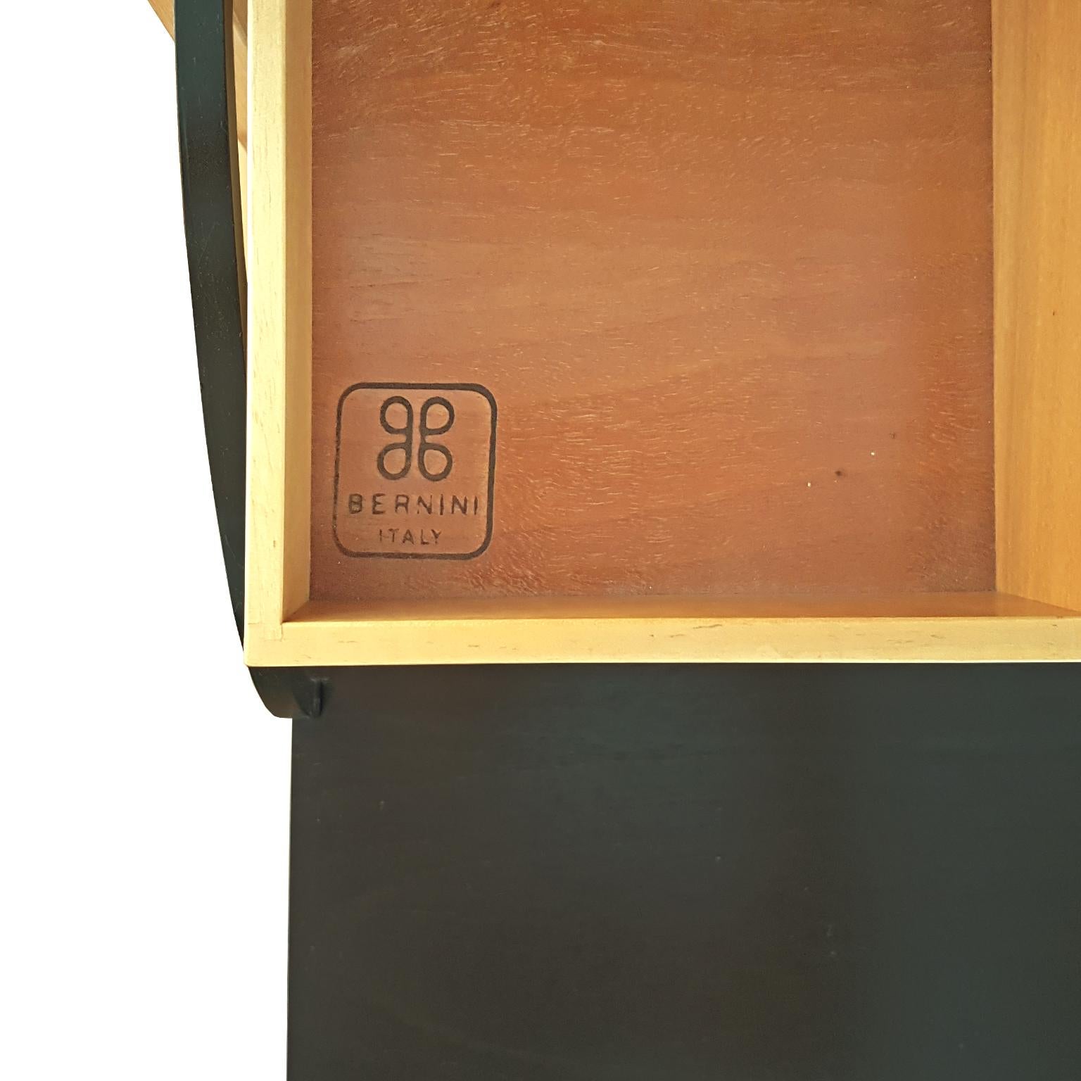 Achille Castiglioni Bookcase on Castors in Walnut and Pearwood with Black Desk In Excellent Condition For Sale In Mornico al Serio ( BG), Lombardia