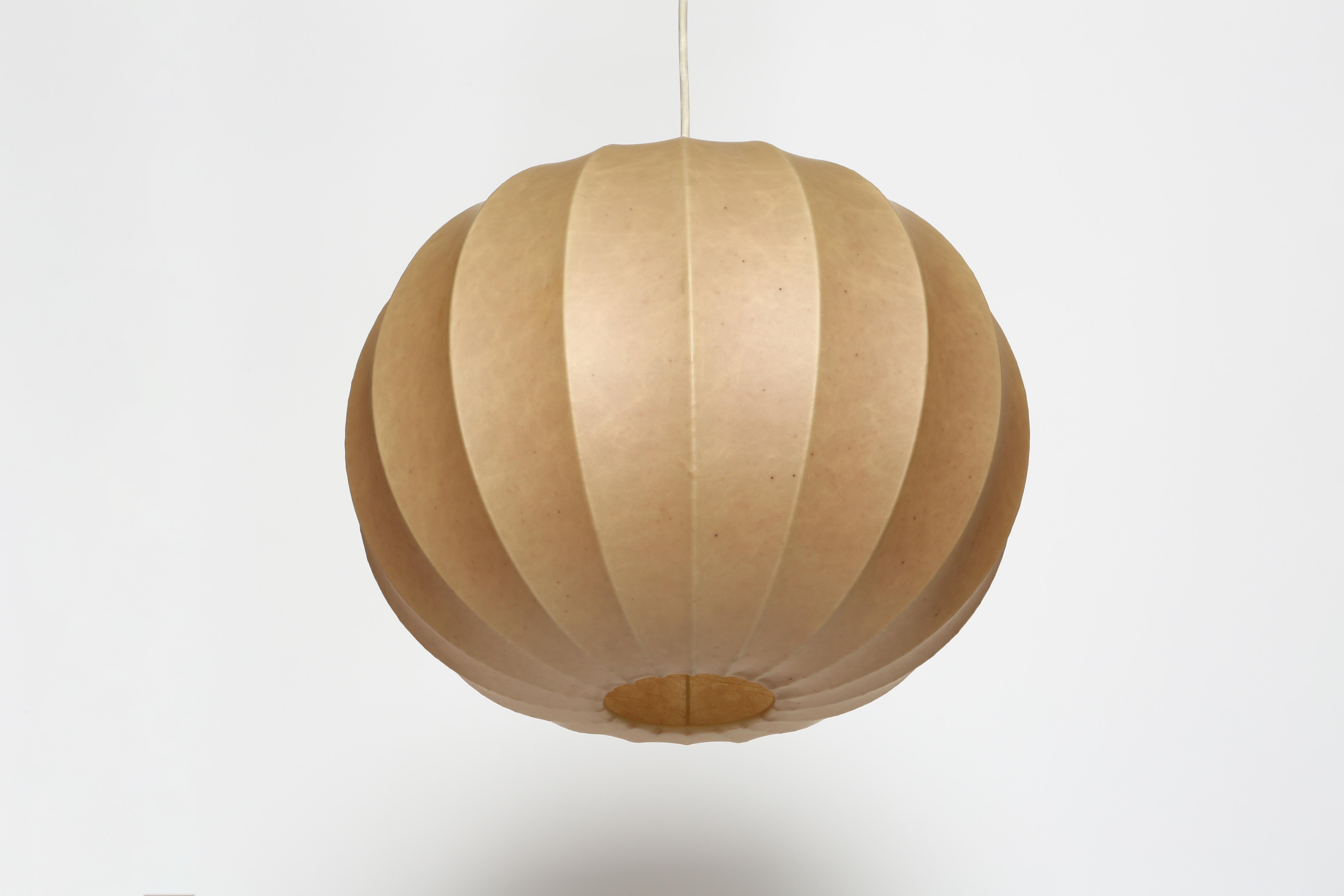 Achille Castiglioni cocoon suspension light for Flos, attributed Italy 1960s en vente 1