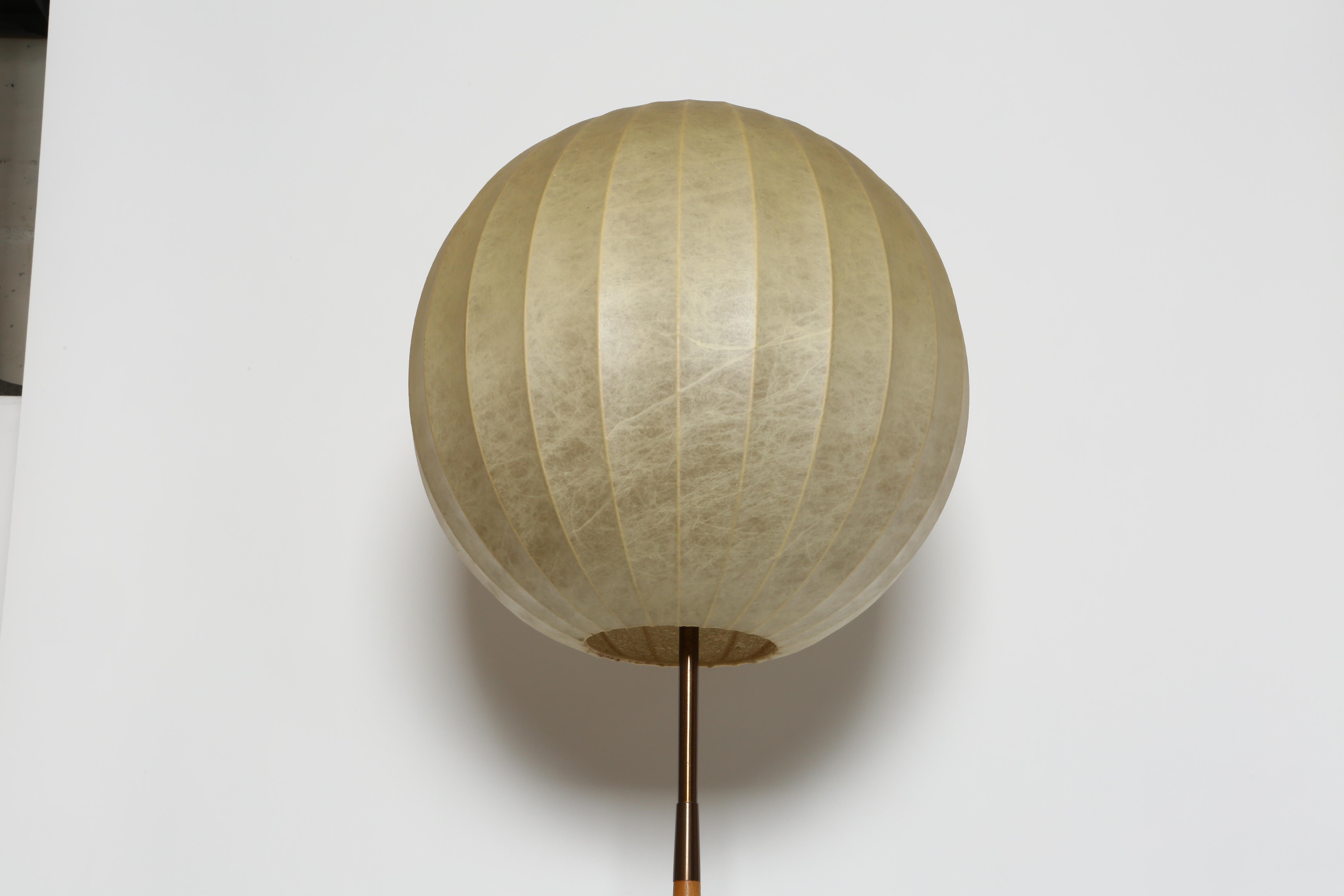 Mid-Century Modern Lampadaire Achille Castiglioni pour Flos Cocoon, attribué en vente