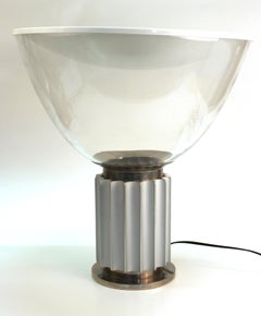 Lampada da tavolo 'Taccia' di Achille Castiglioni per Flos