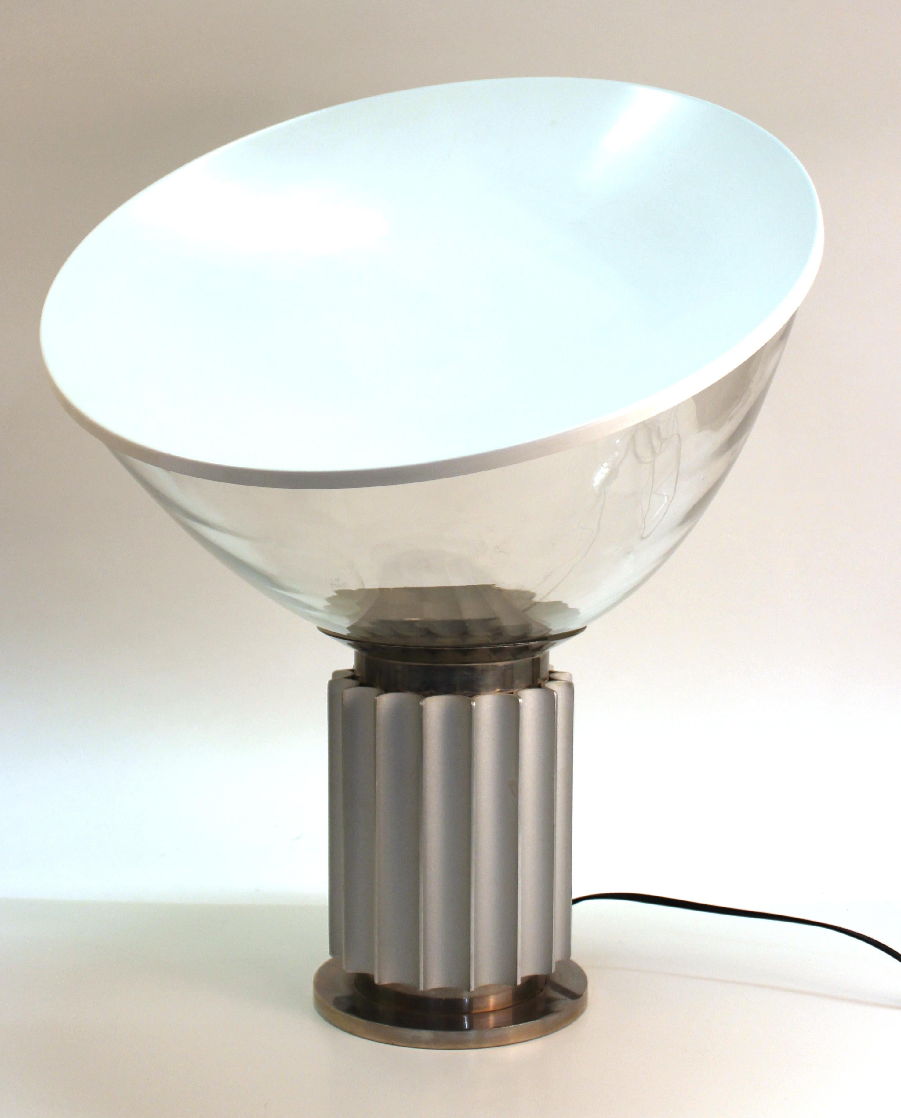 Achille Castiglioni for Flos Italian Modern 'Taccia' Table Lamp In Good Condition In New York, NY