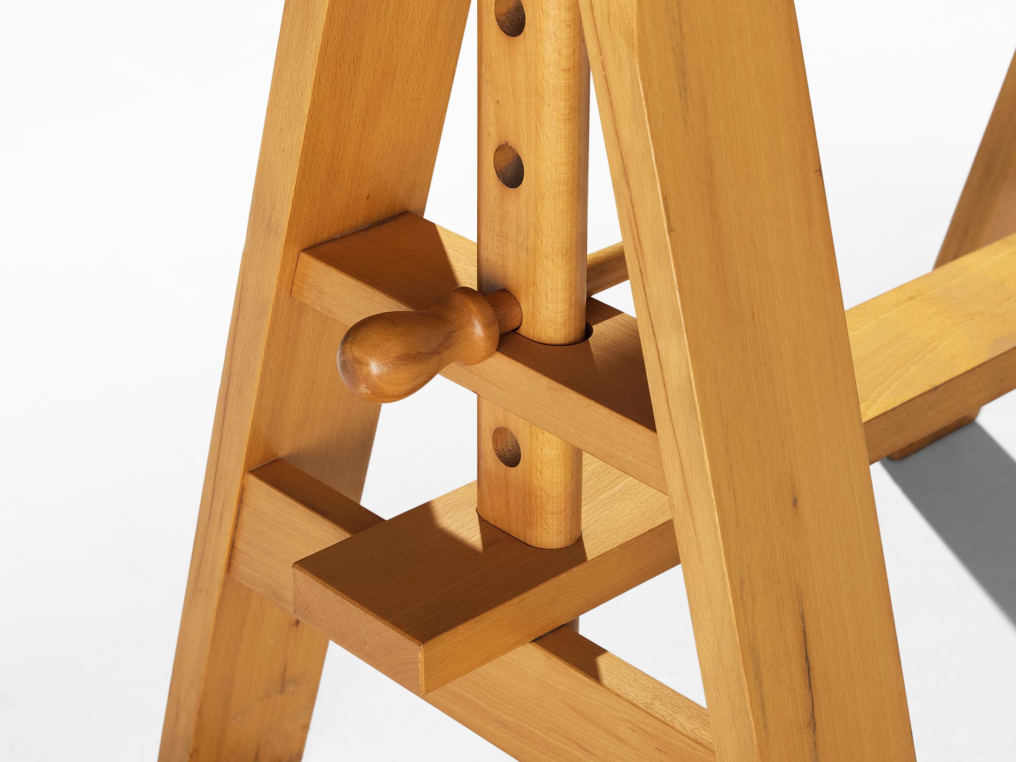 Achille Castiglioni für Zanotta Verstellbarer Tisch 'Leonardo' aus blondem Holz (Postmoderne) im Angebot