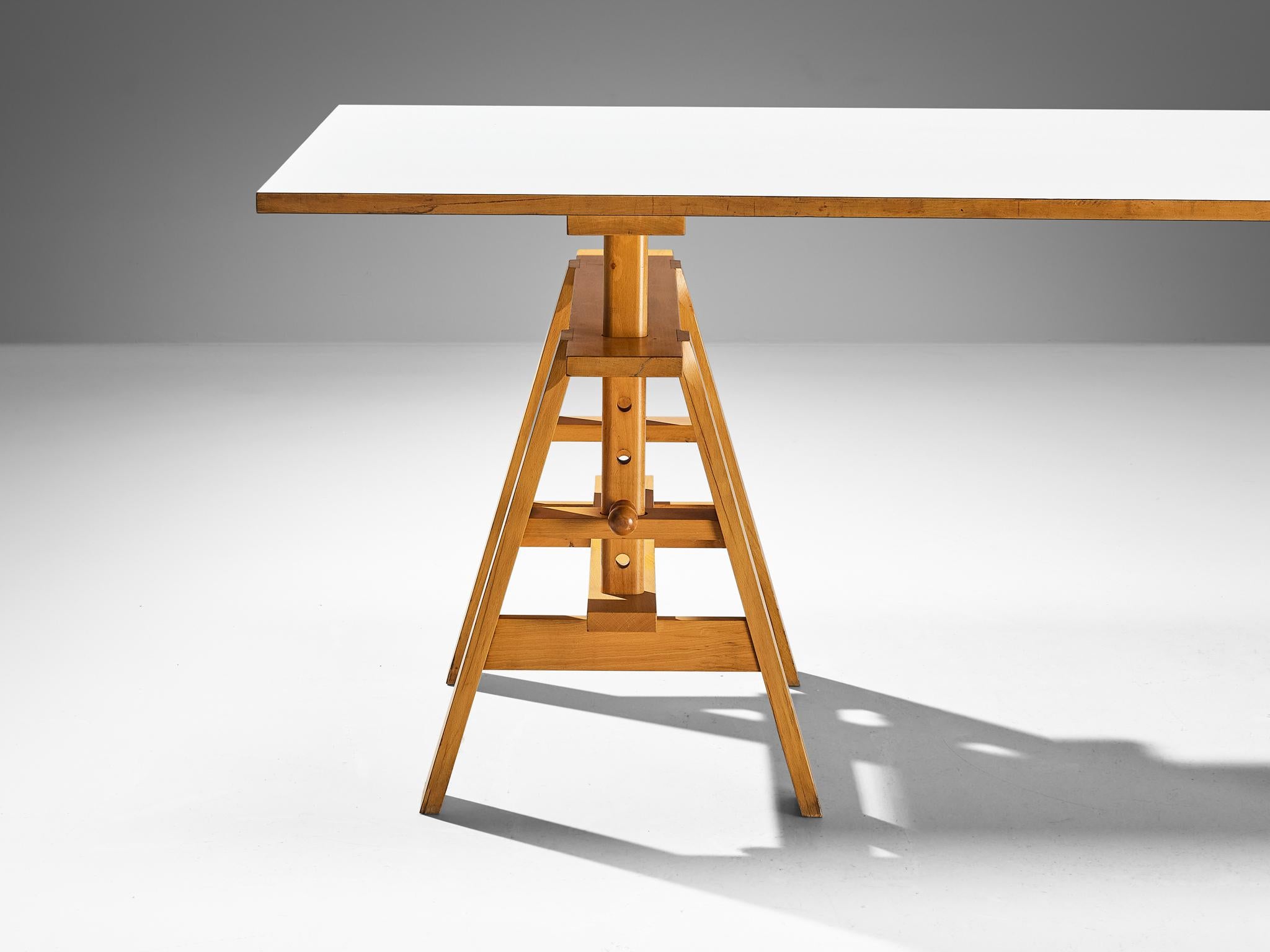 Late 20th Century Achille Castiglioni for Zanotta Adjustable Table ‘Leonardo’ in Blond Wood For Sale