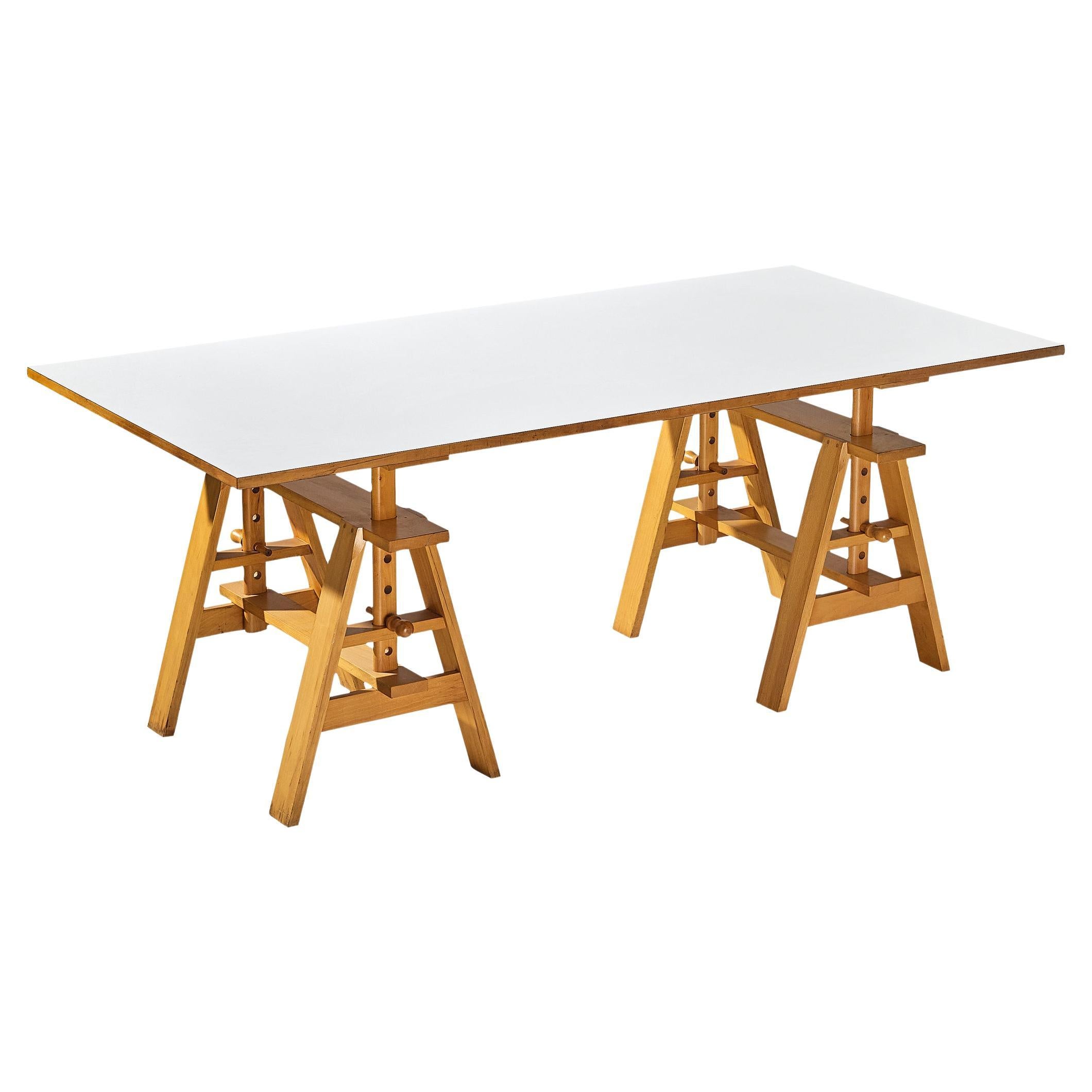 Achille Castiglioni for Zanotta Adjustable Table ‘Leonardo’ in Blond Wood For Sale