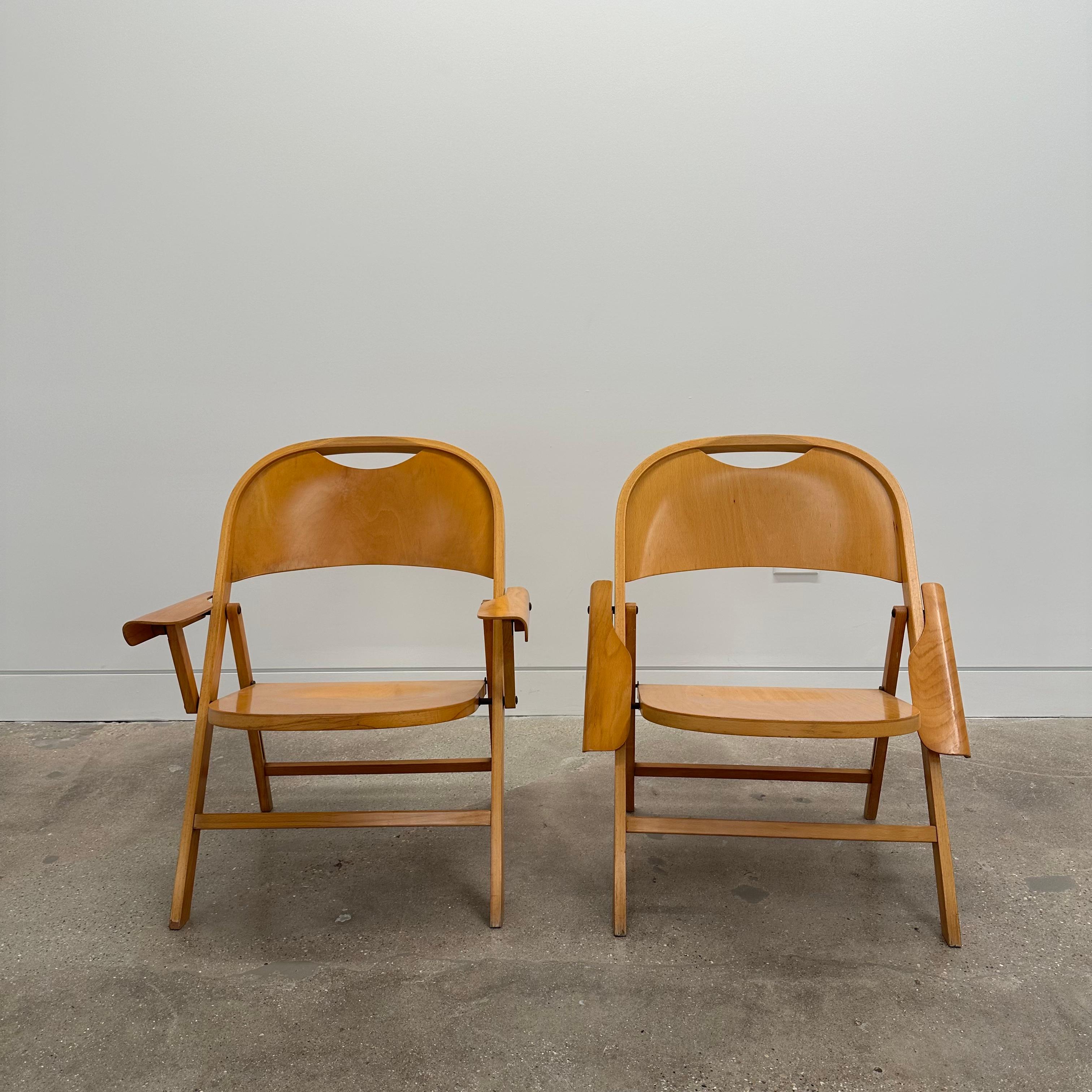 Achille Castiglioni “Ginevra” Folding Armchairs for Bbb Bonachina, Italy 1979 In Good Condition For Sale In Skokie, IL