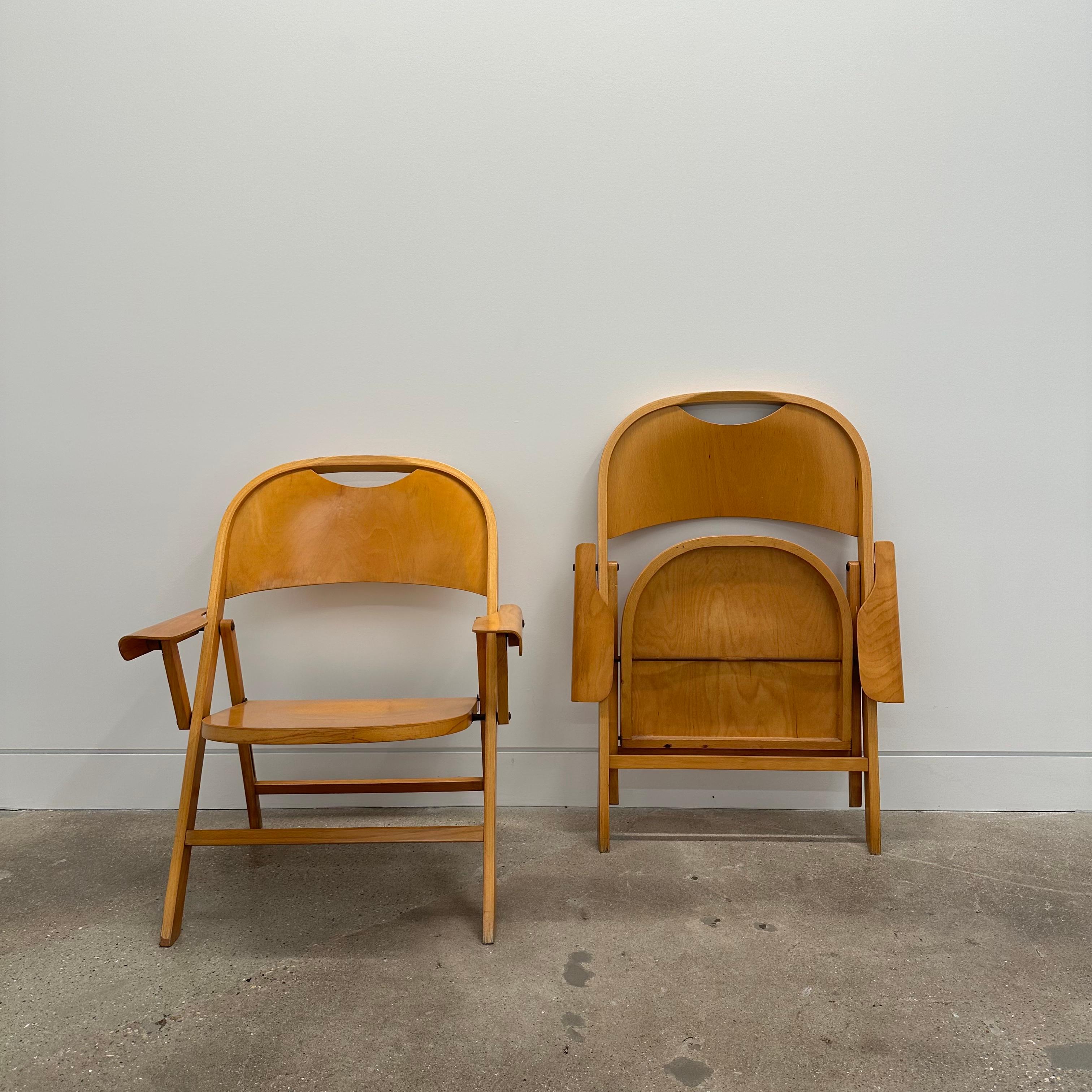 Late 20th Century Achille Castiglioni “Ginevra” Folding Armchairs for Bbb Bonachina, Italy 1979 For Sale