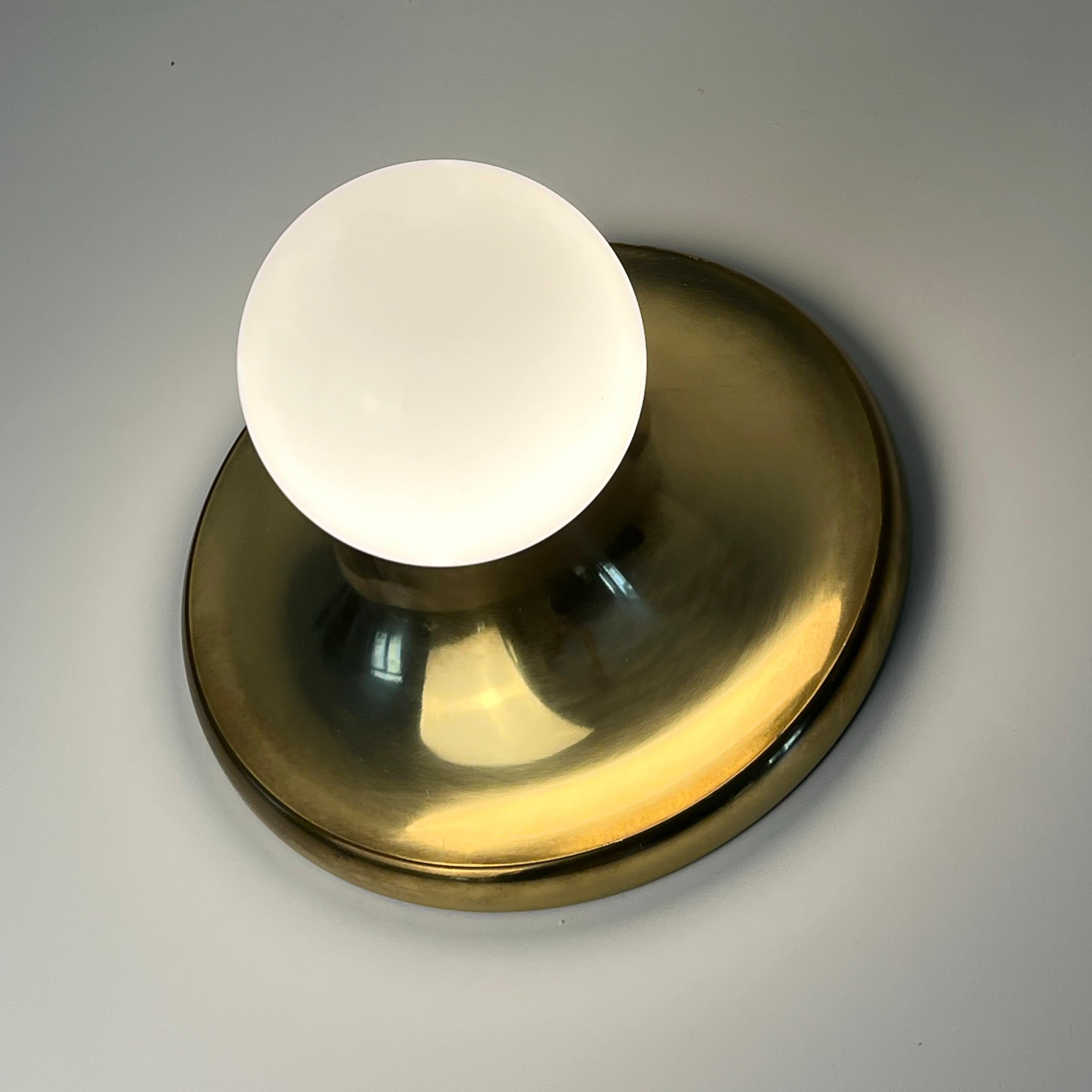 Achille Castiglioni 'Light Ball' Lampada da parete/soffitto di Flos, 1960 Italia in vendita 1