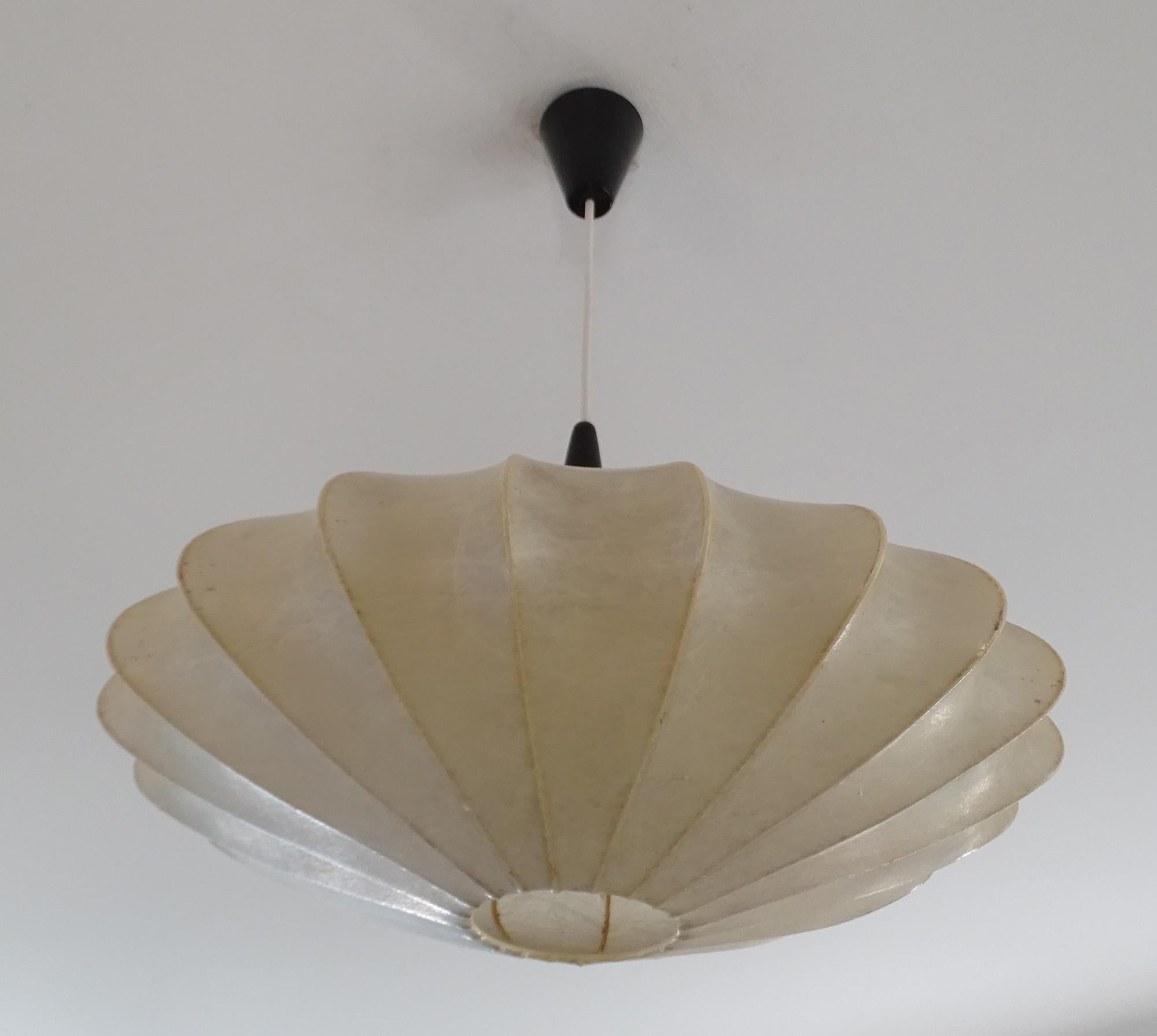 Achille Castiglioni Losange Cocoon Chandelier Pendant Lamp, Midcentury Design In Fair Condition For Sale In Bremen, DE