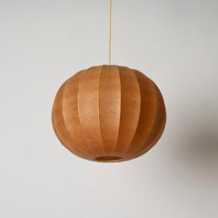 Achille Castiglioni Mid-Century Beige „Cocoon“ Runder Anhänger, Italien 1960er Jahre