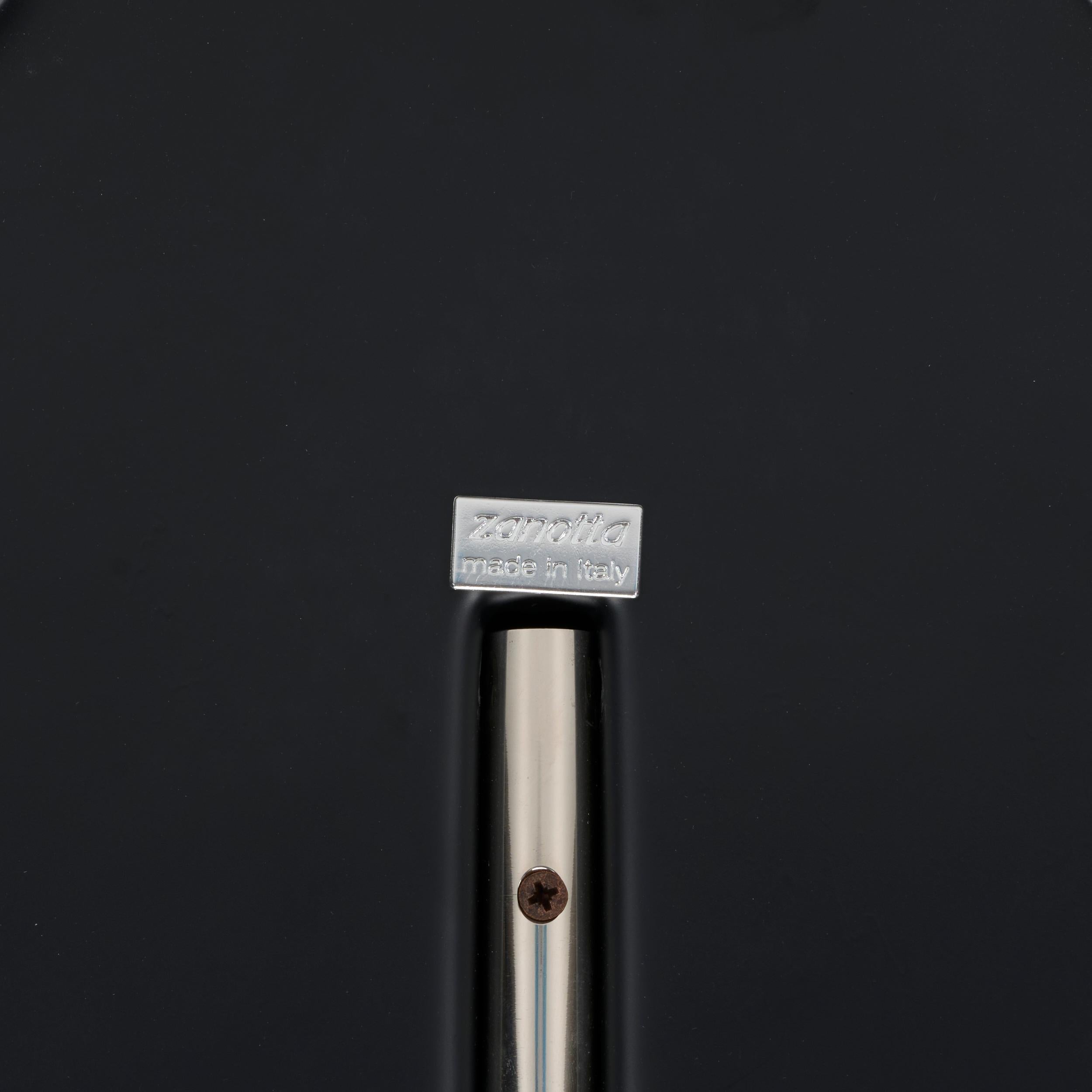 Achille Castiglioni Taburete de cuero 