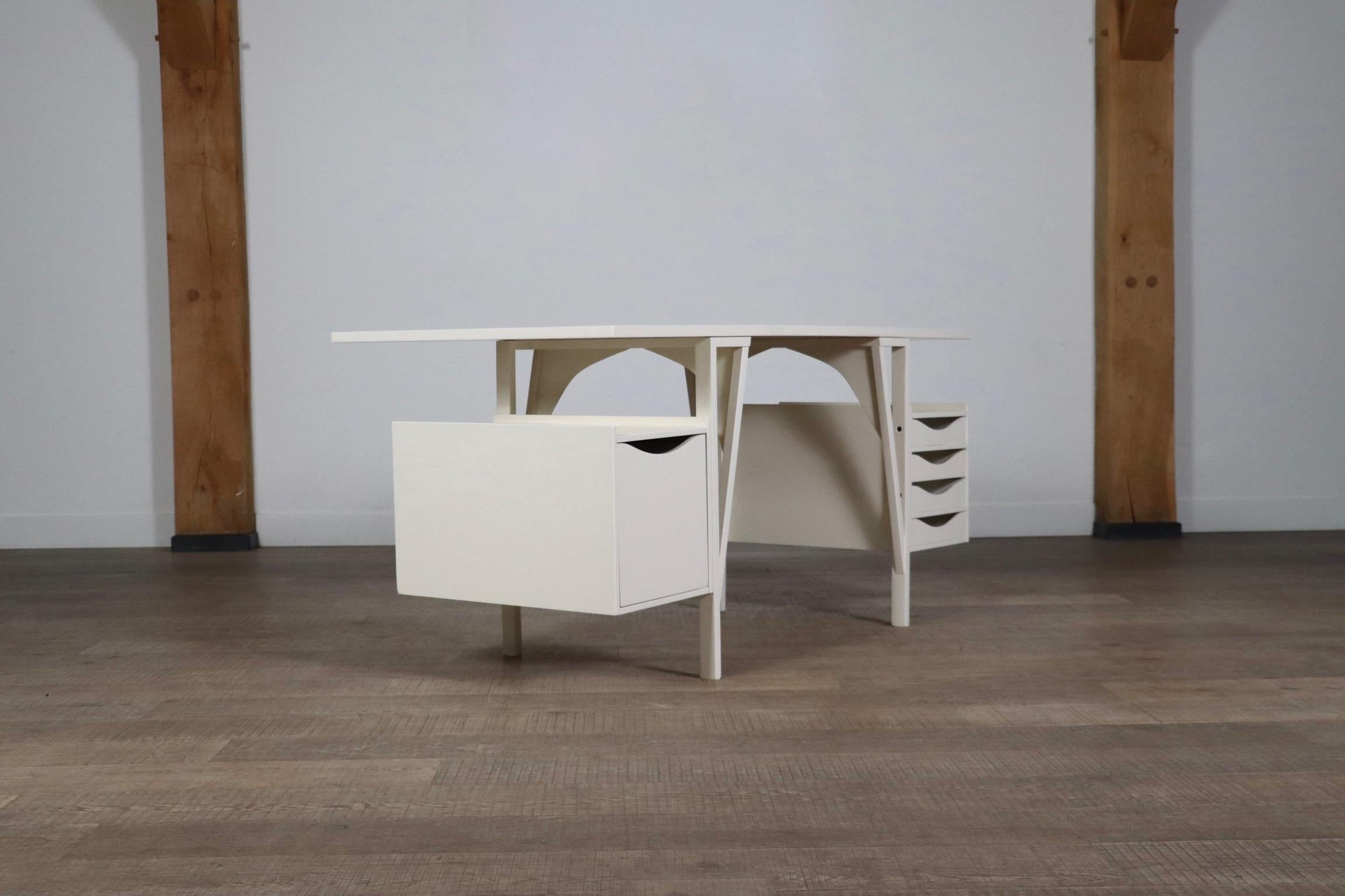 Achille Castiglioni Scrivania Quark BBB Bonacina, Italia, 1982 1