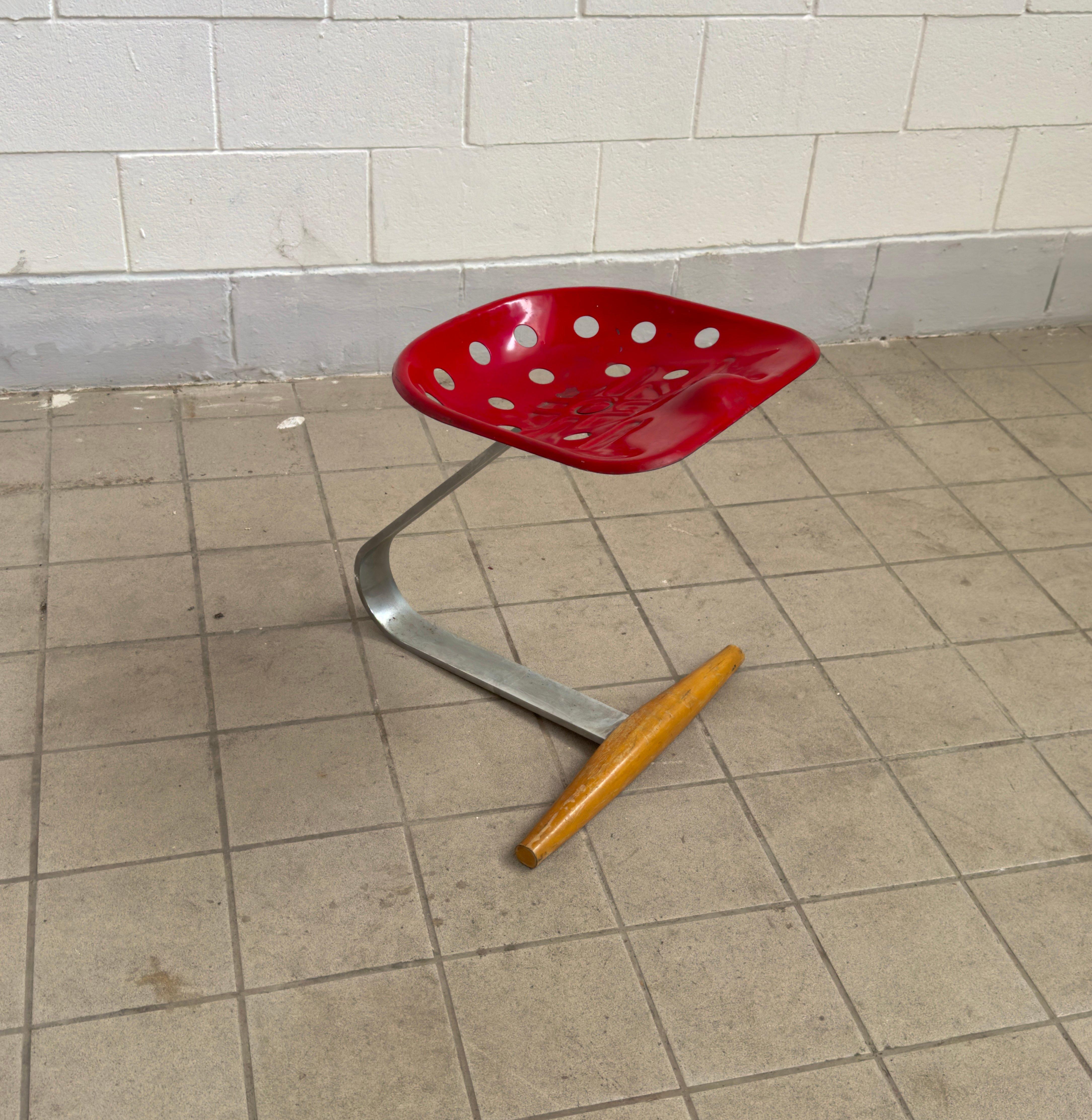 STOOL MOD. MEZZADRO 
Chromed steel support and beech base, seat made of stamped and painted sheet metal. Prod. Zanotta 1970
Bibliography: Giuliana Gramigna, 