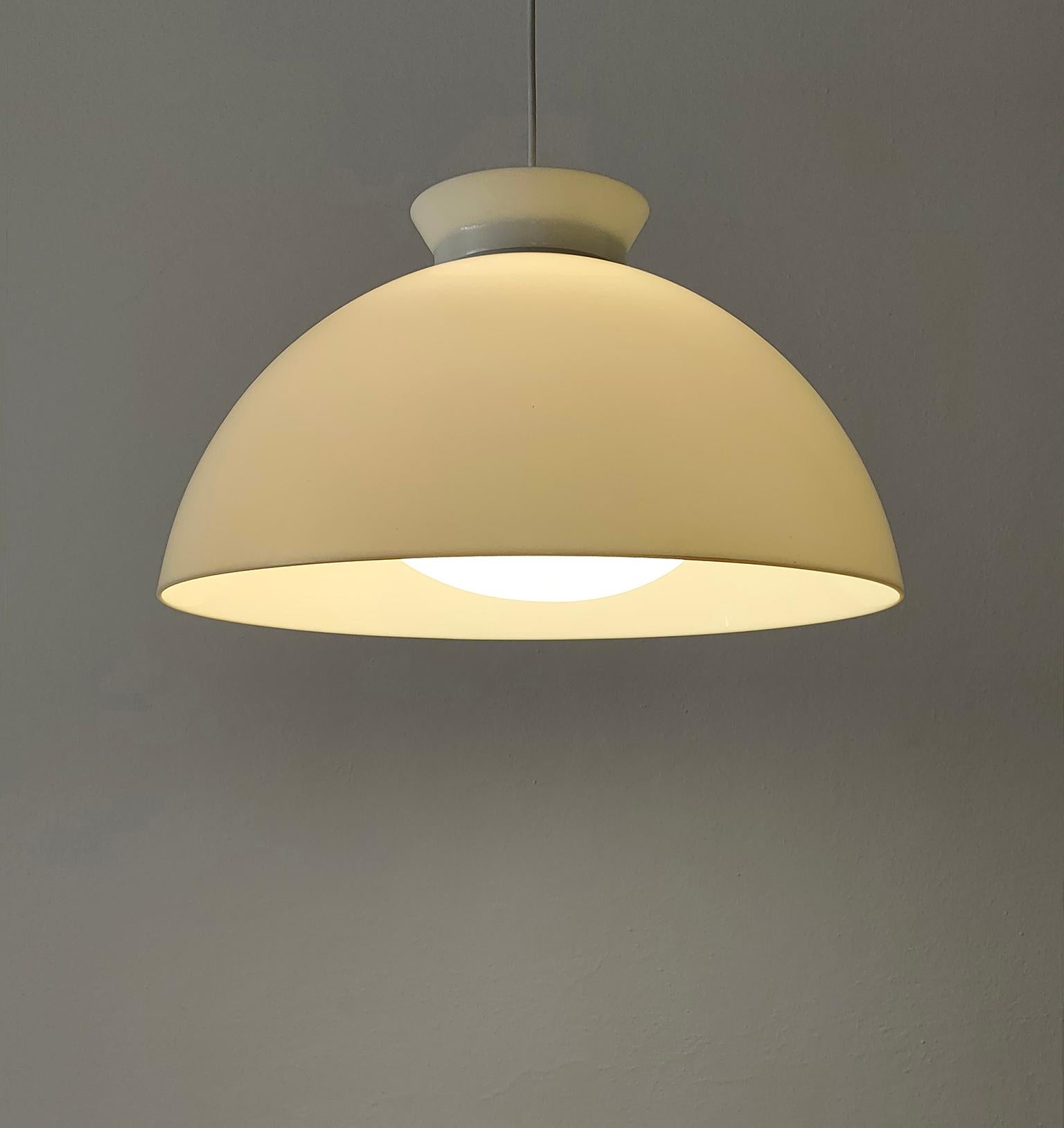 The hanging lamp model 