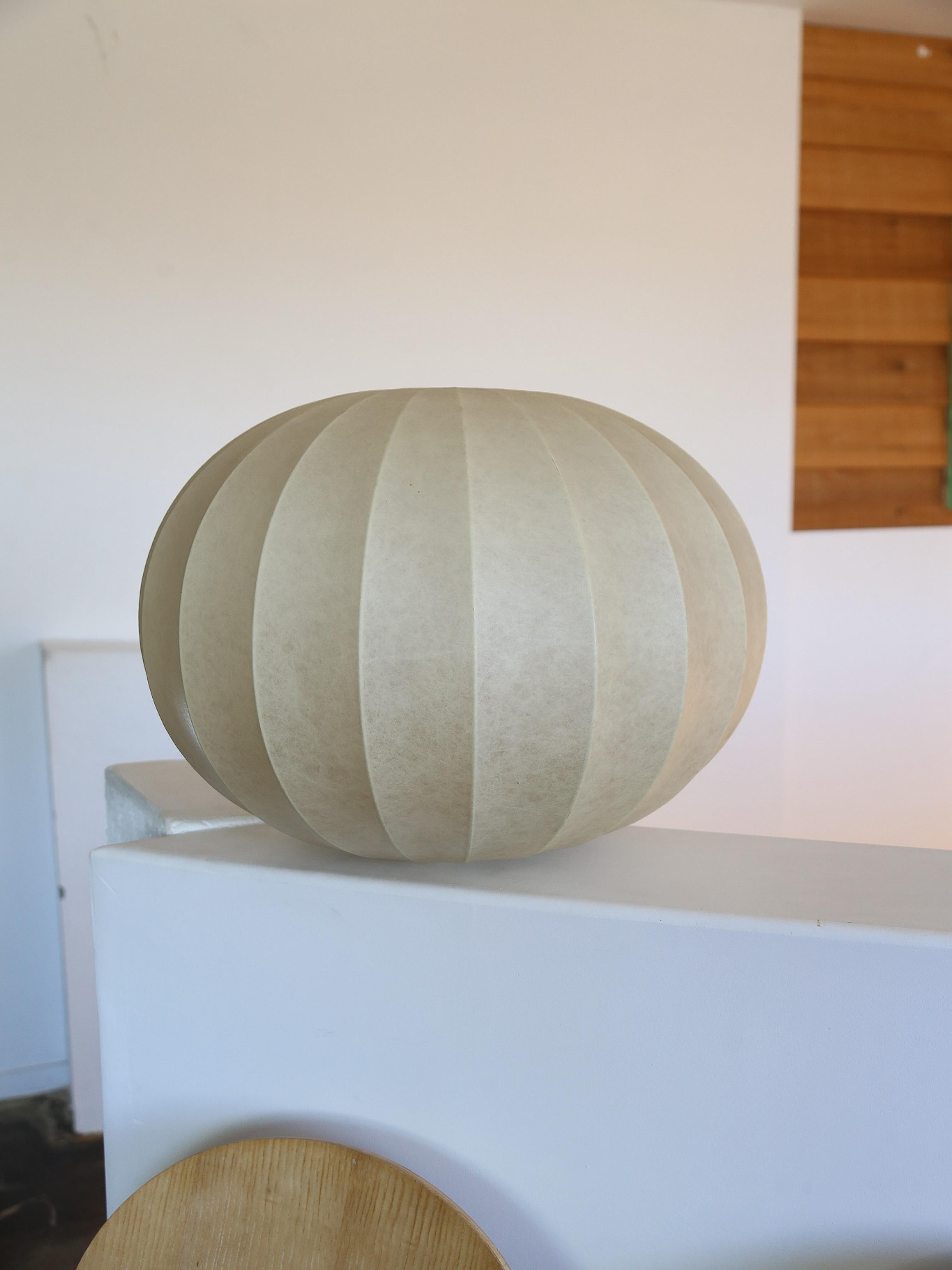 Italiano Achille e Pier Giacomo Castiglioni per Flos Cocoon Lights in vendita