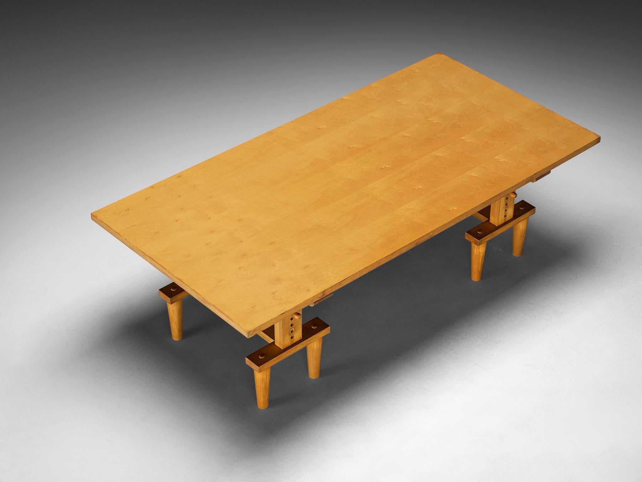 Achille & Pier Giacomo Castiglioni for Zanotta 'Bramante' Table in Maple In Good Condition In Waalwijk, NL