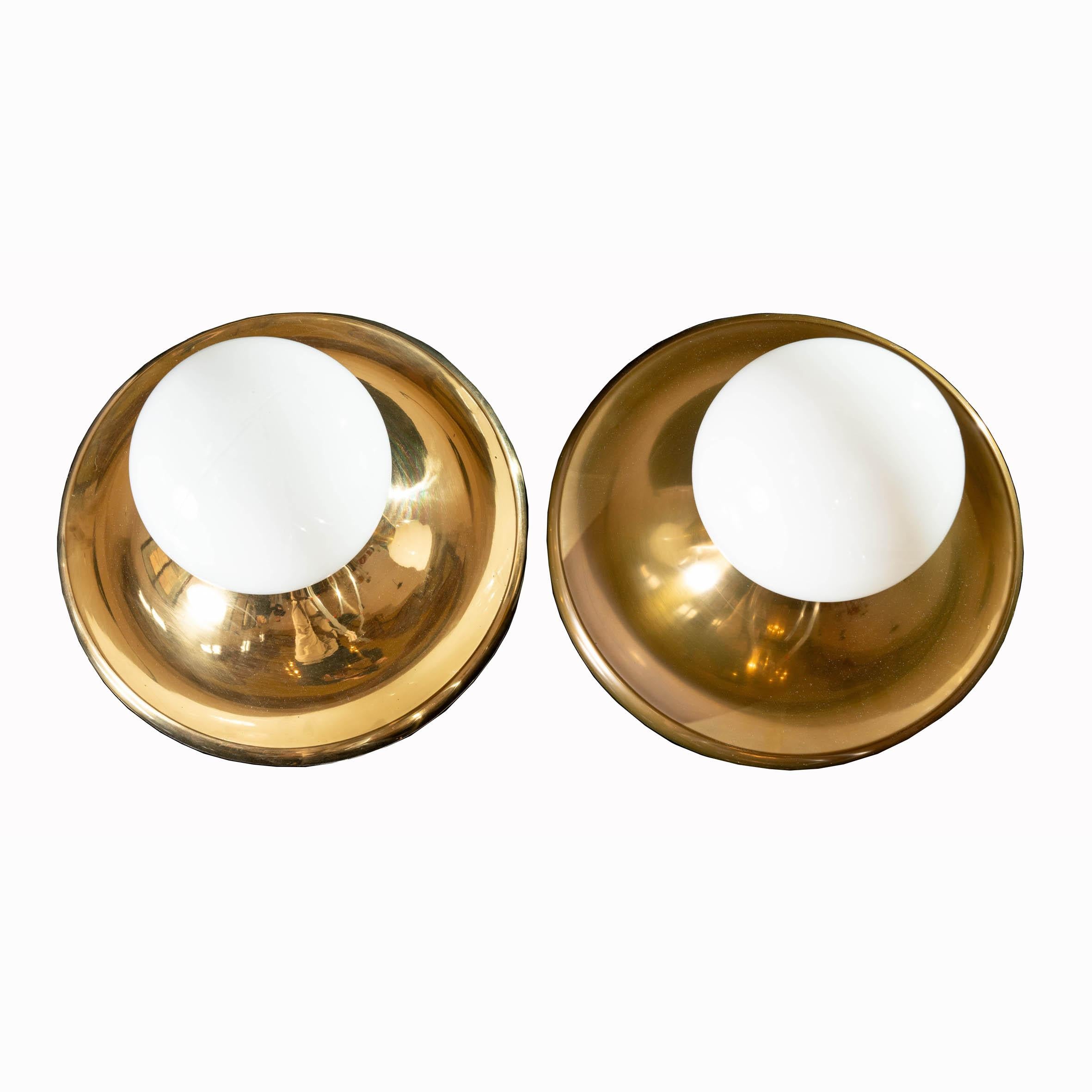 Modern Achille & Pier Giacomo Castiglioni, Light Ball, Four Wall Lights, Flos, 1960s For Sale