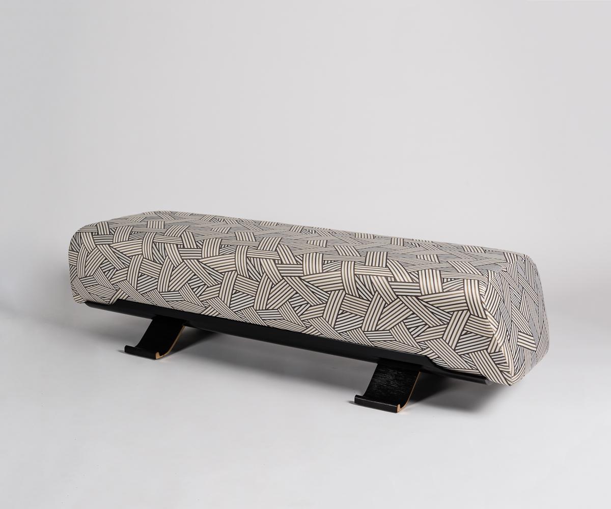 Black lacquer and patinated bronze bench by Rome based architect Achille Salvagni, who is recognized worldwide for bringing together Italian craftsmanship and his passion for luxurious materials and traditional techniques. 