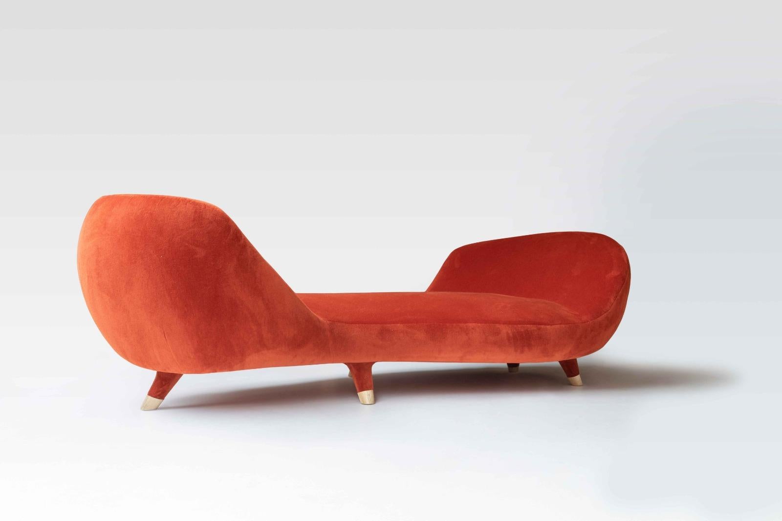 Sahara is a beautiful new chaise by the architect and designer Achille Salvagni. This extra long piece features the Roman's signature retinue of stunning attributes, ultra plush upholstery, an elegant asymmetry, and jaunt, playful feet capped with