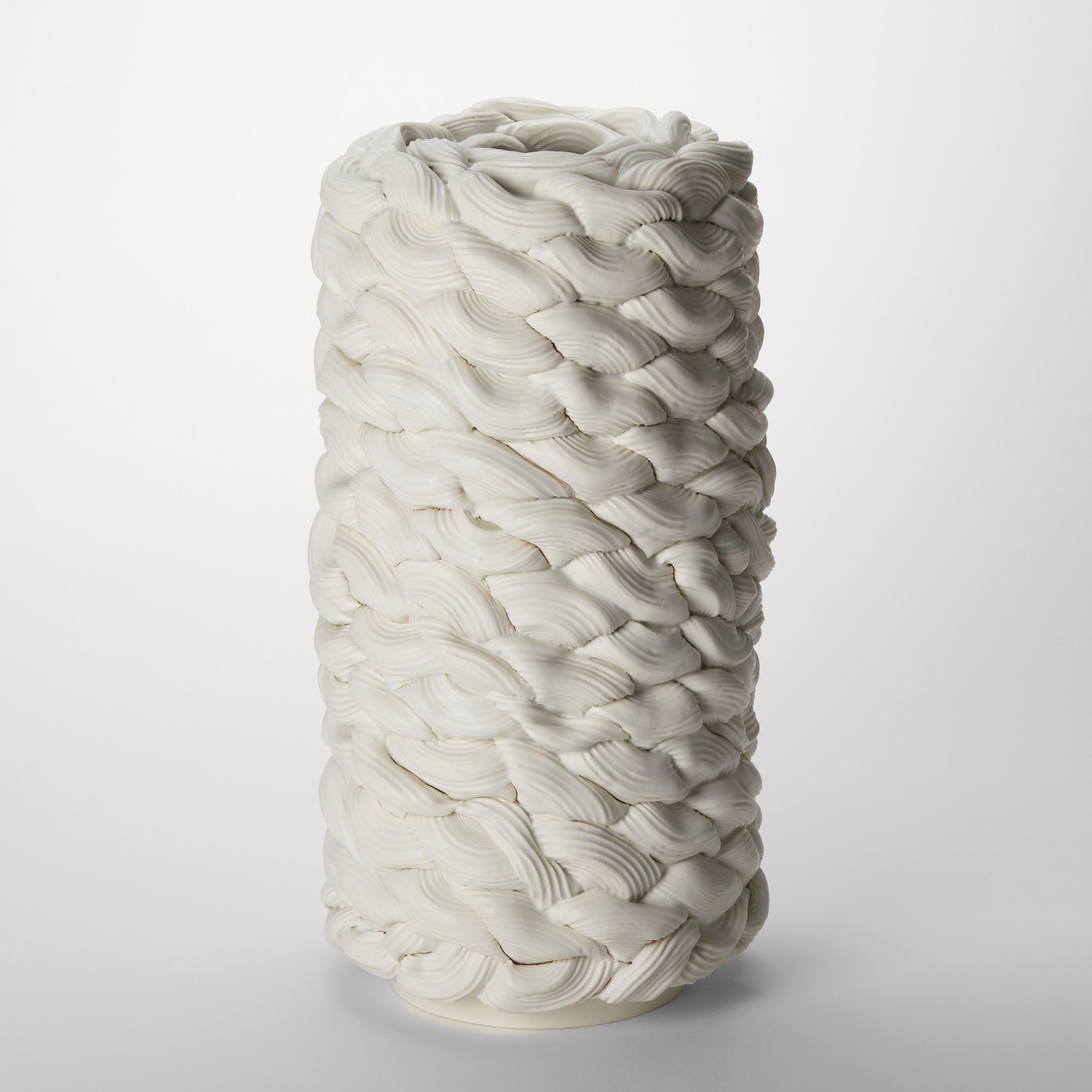 Organico moderno Achromatic Foldes in White IV, un vaso in ceramica bianca di Steven Edwards in vendita
