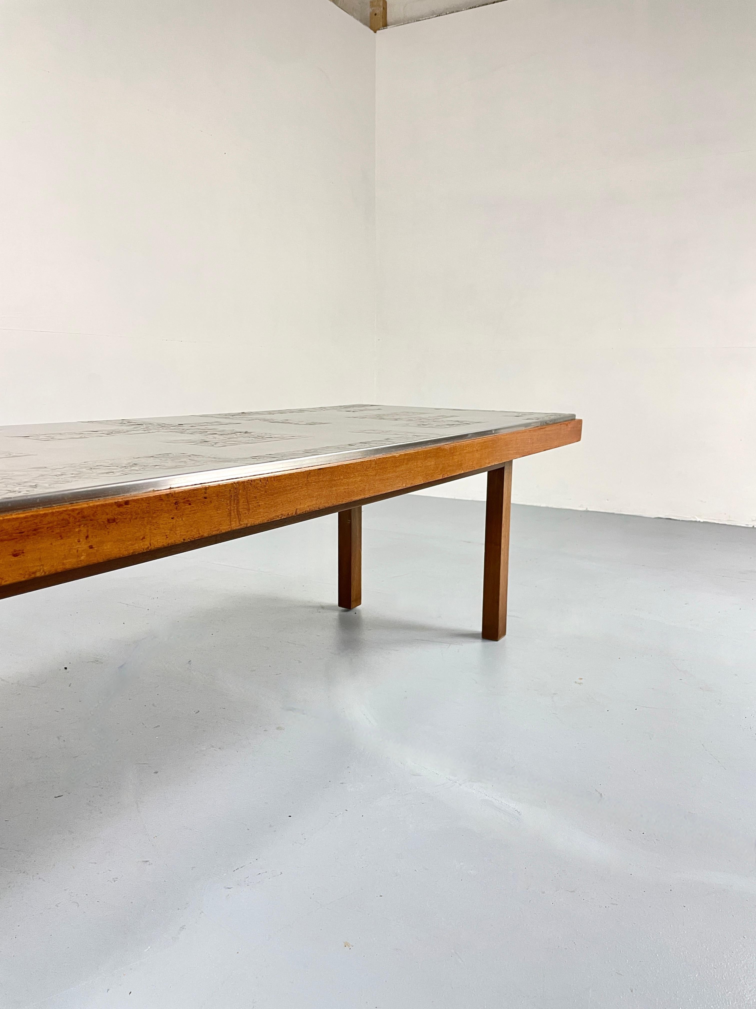 Acid Etched Brutalist Coffee Table, France In Good Condition In Alsdorf, NW