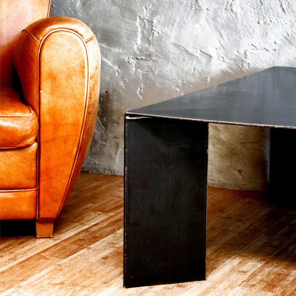 Acier Black Coffee Table in handcrafted Steel In New Condition For Sale In Paris, FR