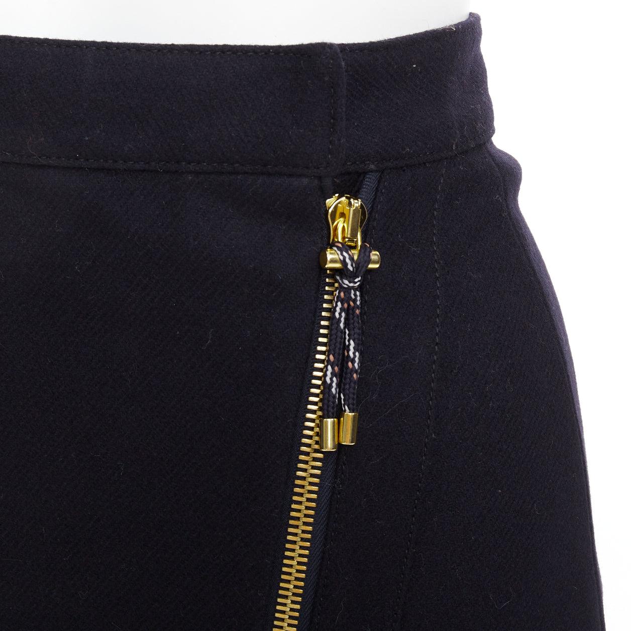 ACNE STUDIOS 2016 Panna Wool black silver asymmetric zip knee skirt FR32 XXS
Référence : ECLO/A00211
Marque : Acne Studios
Modèle : Panna Wool
Collectional : AW 2016
MATERIAL : Acétate, mélange
Couleur : noir, argent
Motif : Solide
Fermeture :