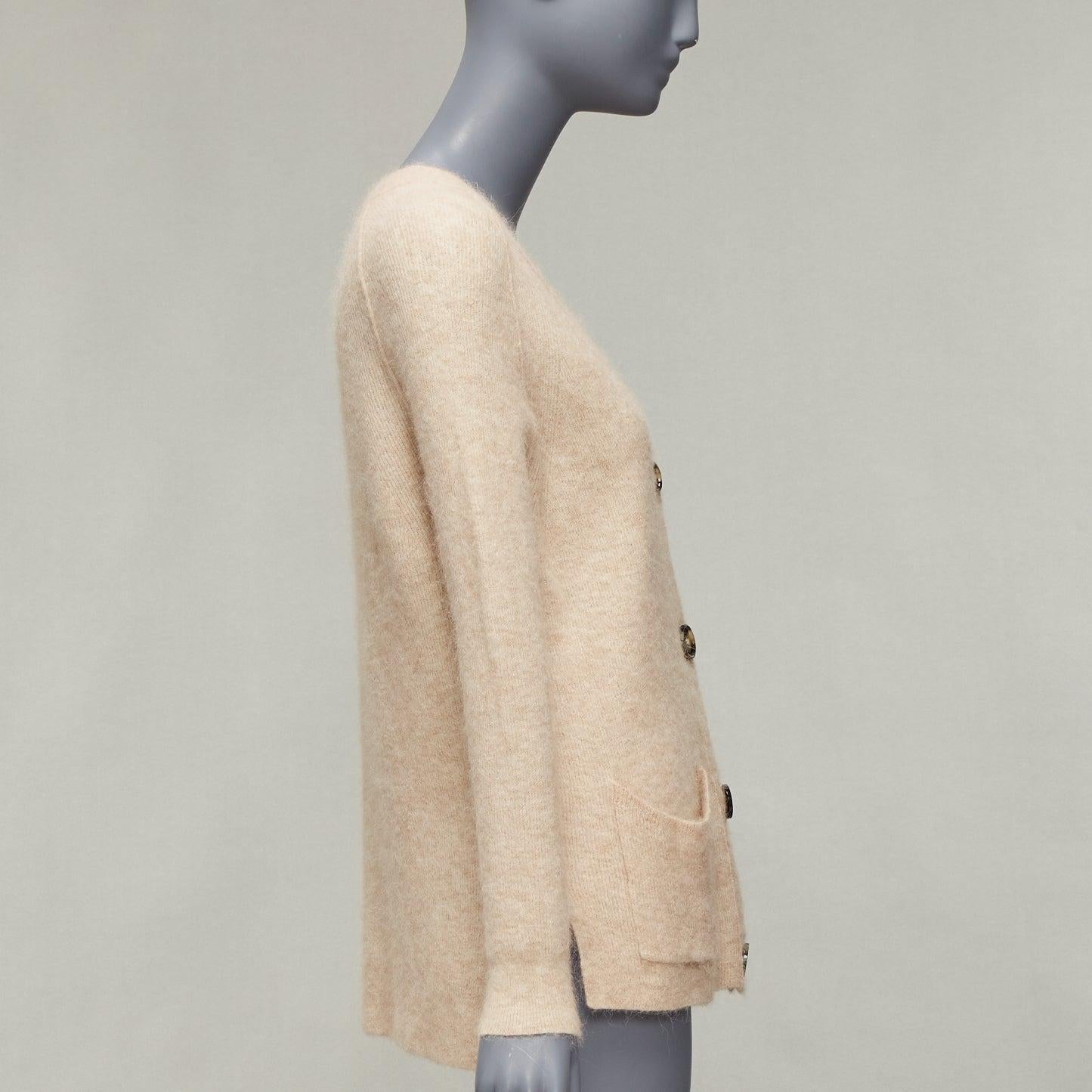 ACNE STUDIOS beige Alpaka-Wollmischung aufgesetzte Tasche große Knopfleiste Strickjacke XS im Zustand „Hervorragend“ im Angebot in Hong Kong, NT
