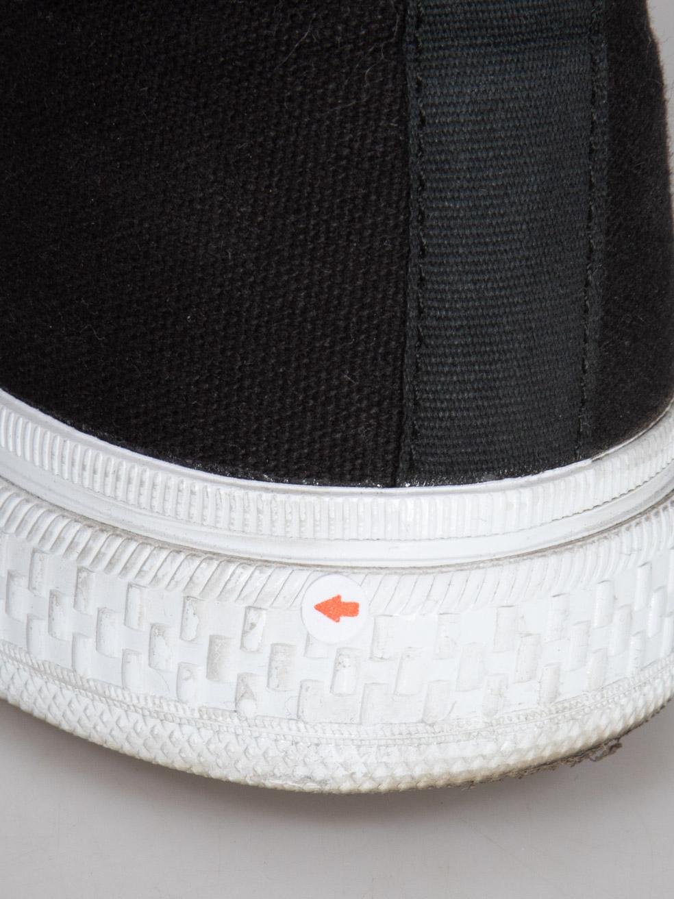 Acne Studios Zapatillas negras con puntera de encaje y puntera redonda talla IT 38 en venta 5