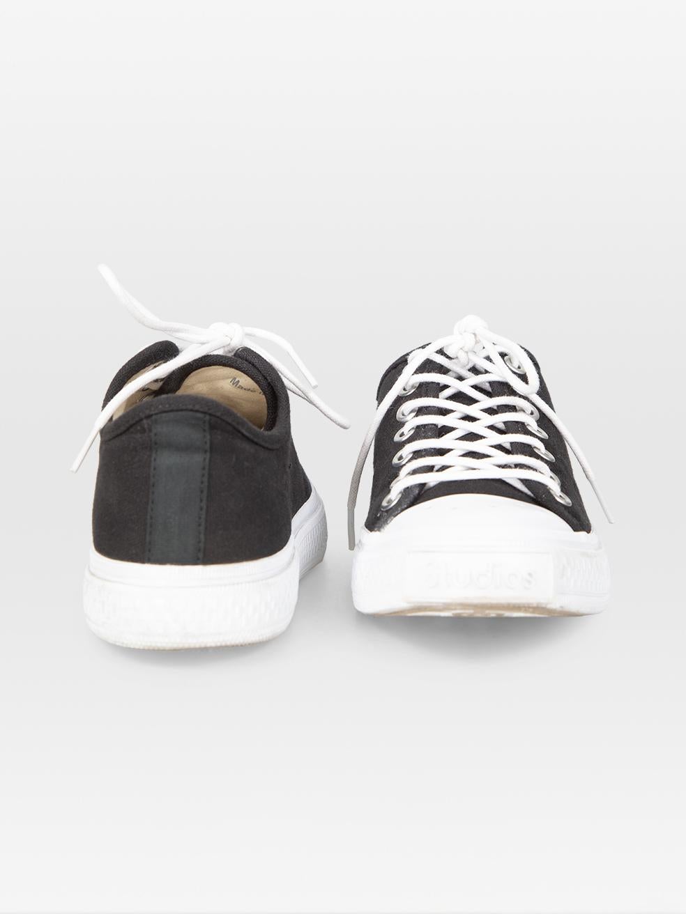 Acne Studios Zapatillas negras con puntera de encaje y puntera redonda talla IT 38 Negro en venta