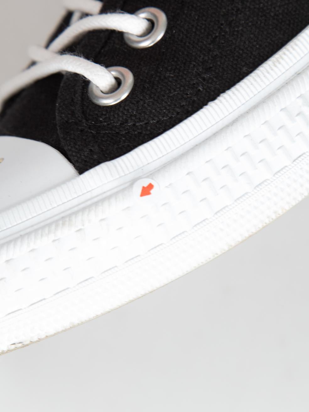 Acne Studios Zapatillas negras con puntera de encaje y puntera redonda talla IT 38 en venta 2