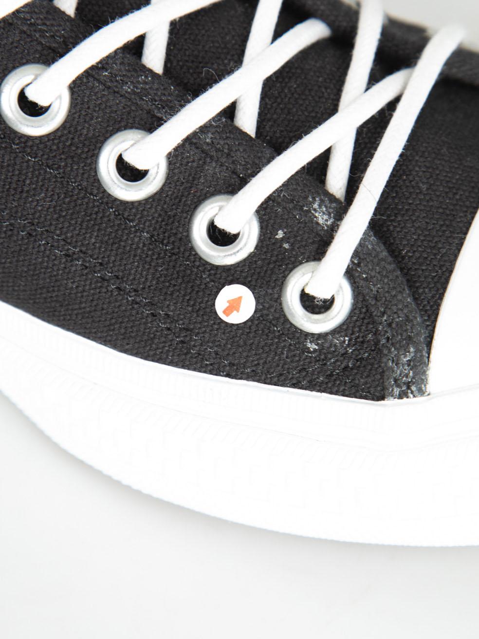 Acne Studios Zapatillas negras con puntera de encaje y puntera redonda talla IT 38 en venta 3
