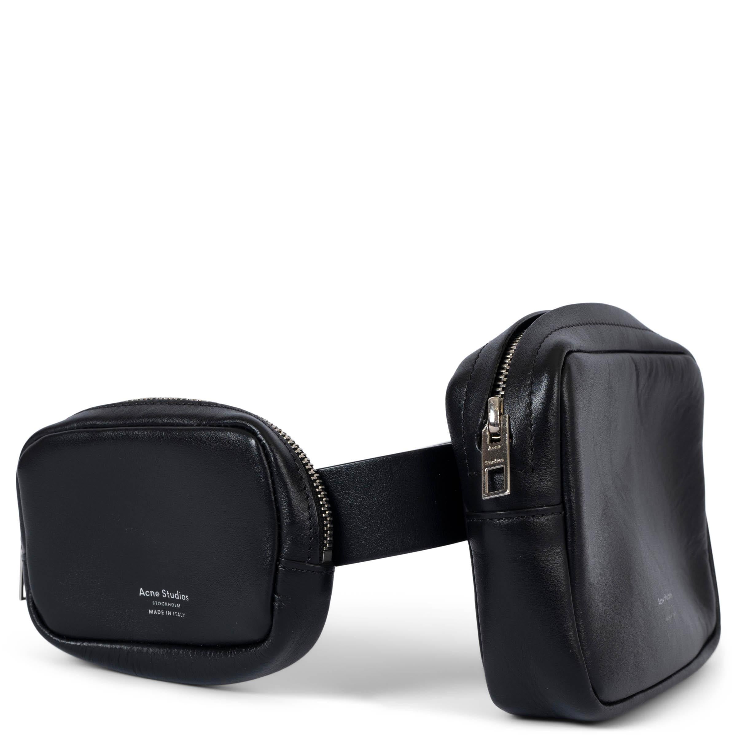 100% auténtica Riñonera Musubi de Acne Studios en suave piel negra con detalles plateados. Forrado en piel negra con un bolsillo abierto en la parte trasera. Ha sido transportada y está en excelentes condiciones. 

Longitud del cinturón: 89 cm - 94