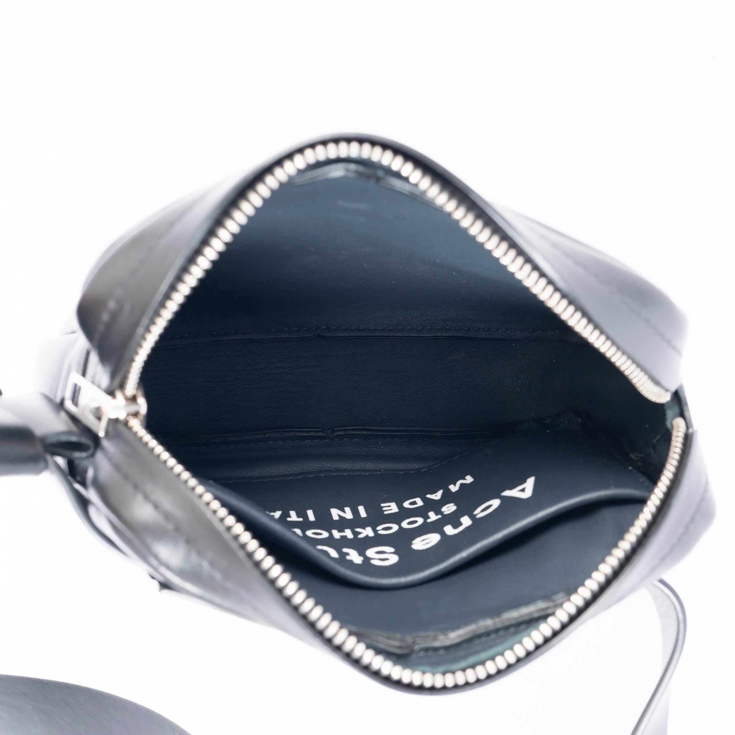 De las mujeres ACNE STUDIOS Riñonera MUSUBI DOBLE de cuero negro en venta