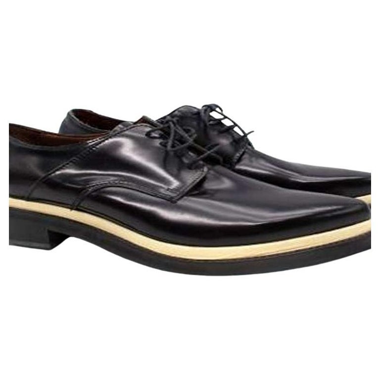 Acne Studios - Chaussures Oxford en cuir lisse noir En vente sur 1stDibs