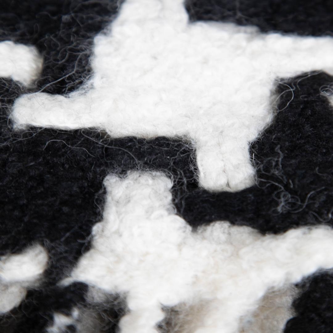 Acne Studios Black & White Wool Houndstooth Scarf In Good Condition In London, GB