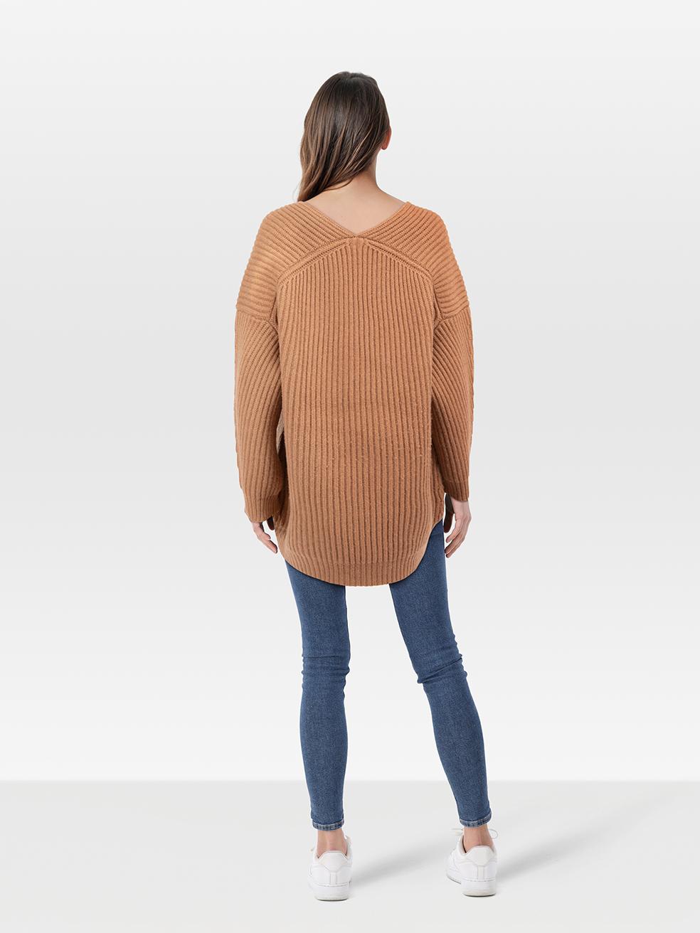 L'ÉTAT est très bon. Le pull n'a subi qu'une usure minimale. Le tissu de cet article de revente Acne Studios d'occasion présente des bouloches.
 

 Détails
 

 

 Marron
 

 Laine
 

 Jumper
 

 Longues
 

 V.I.I.
 

 Surdimensionné
 

 

 

