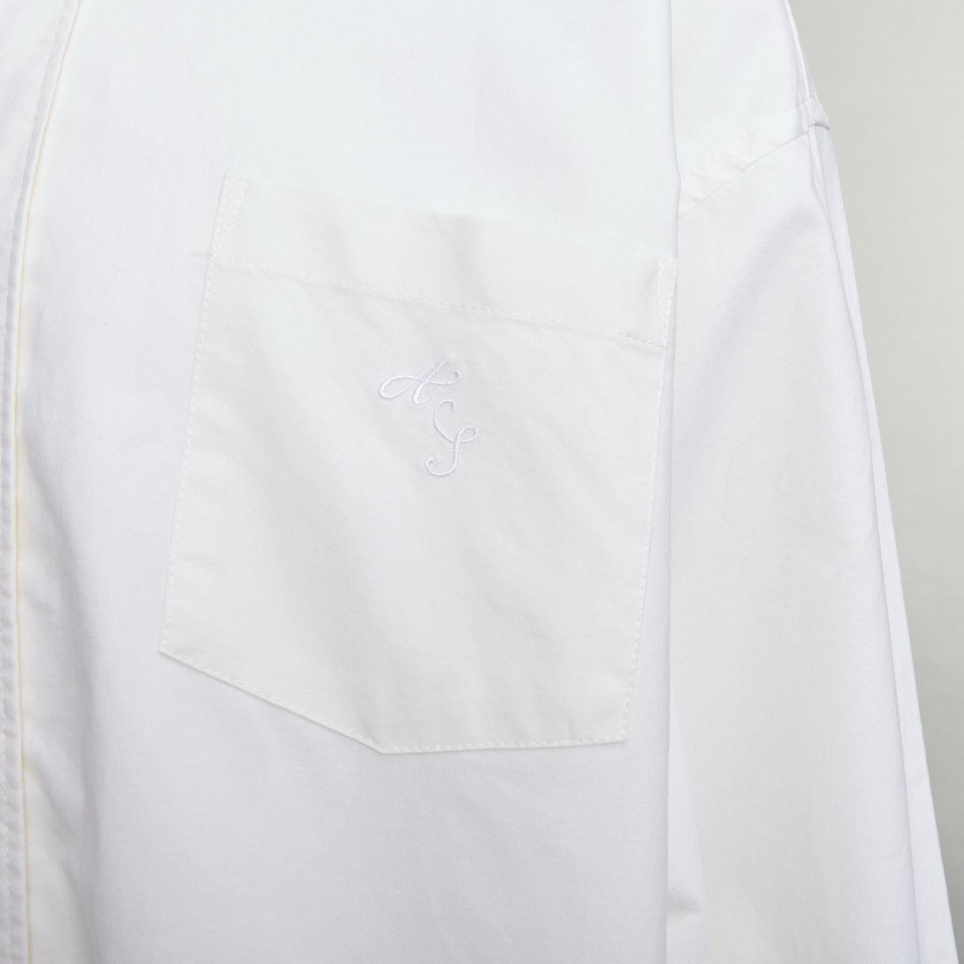 ACNE STUDIOS cremefarbenes Baumwollhemd mit Kokonsilhouette und AS-Stickerei FR50 L (Grau) im Angebot