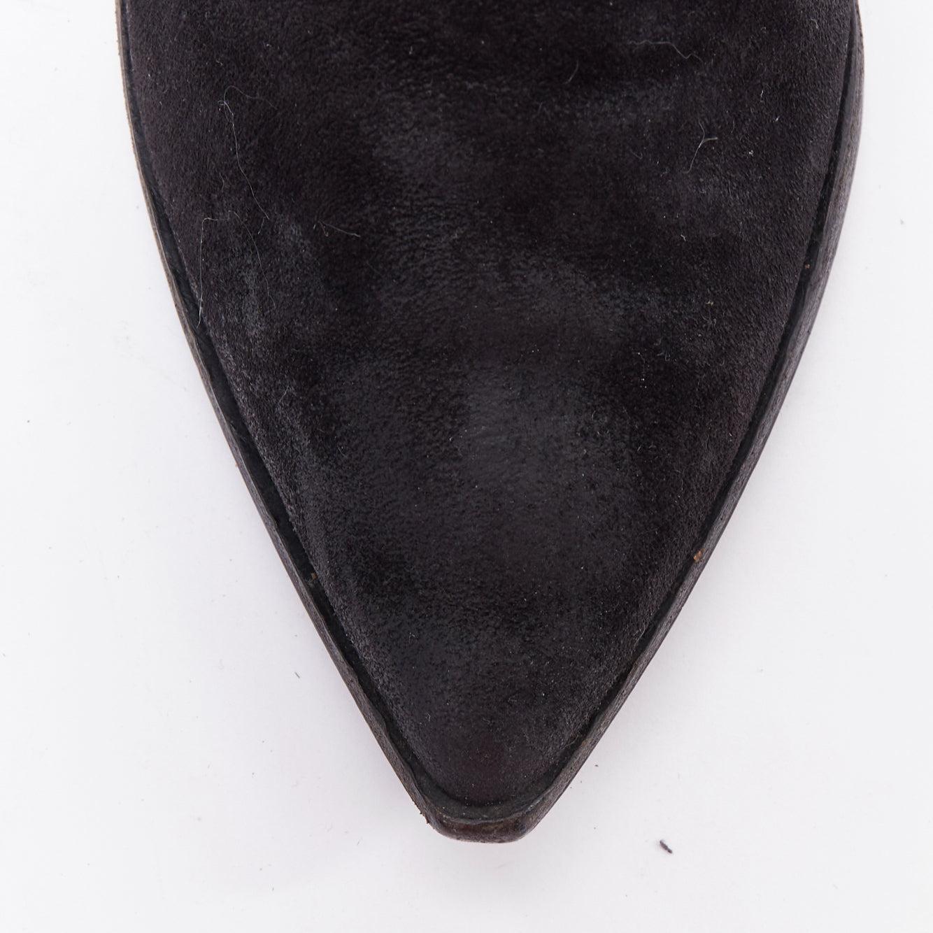 ACNE STUDIOS Bottes à soufflet géométrique en daim noir Jensen EU38 en vente 1