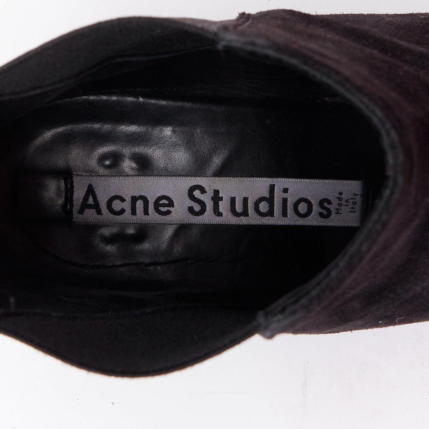 ACNE STUDIOS Bottes à soufflet géométrique en daim noir Jensen EU38 en vente 4