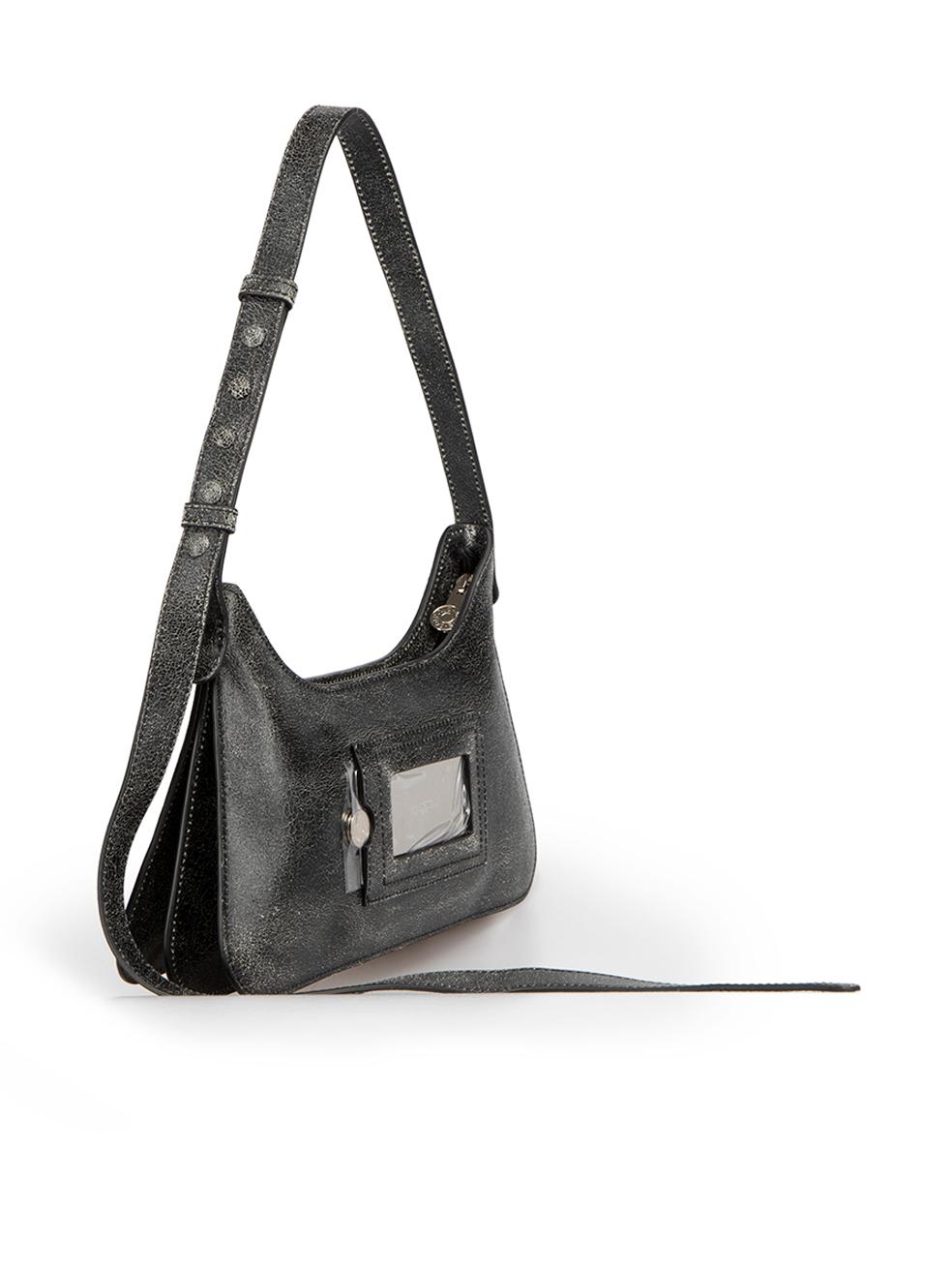 CONDITION is Never worn, with tags. No visible wear to bag is evident on this new Acne Studios designer resale item.



Details


Platt bag

Black

Distressed Leather

Shoulder bag

Silver hardware

Adjustable strap

Front detachable mirror