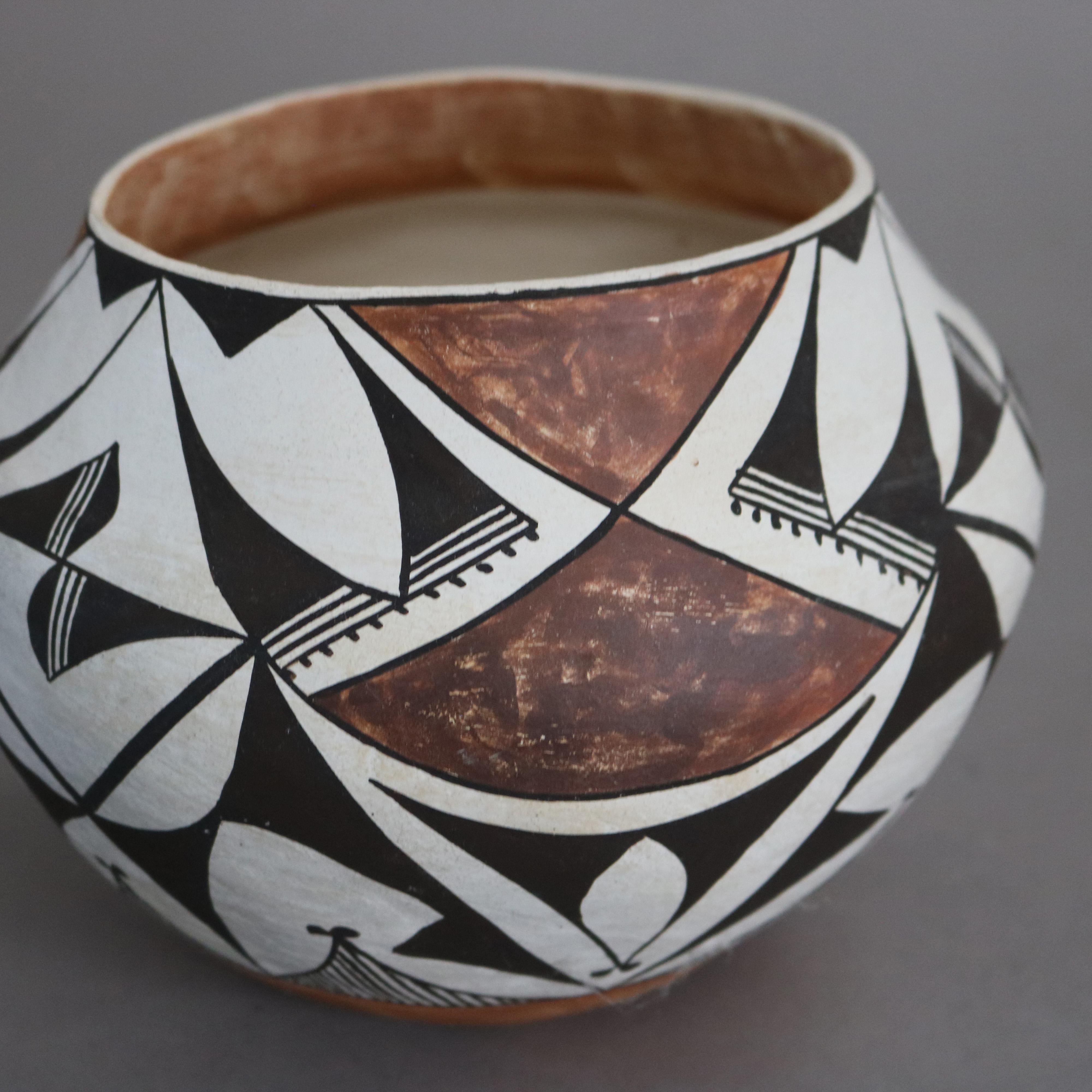 Acoma Southwestern Native American Pottery Bowl By Emmalita Chino Mid 20thC 2