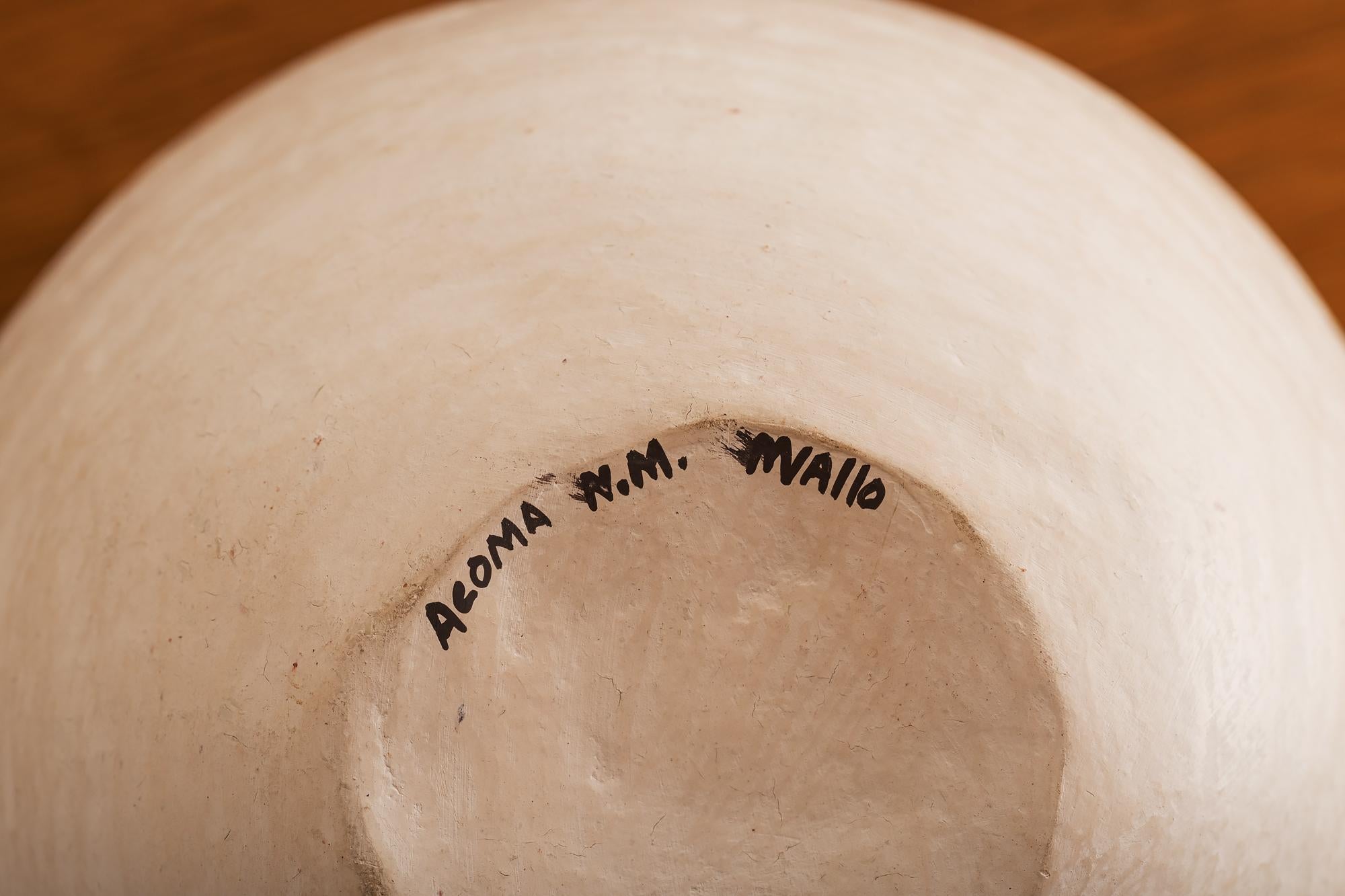 Acoma White Water Jar, 20th Century 1
