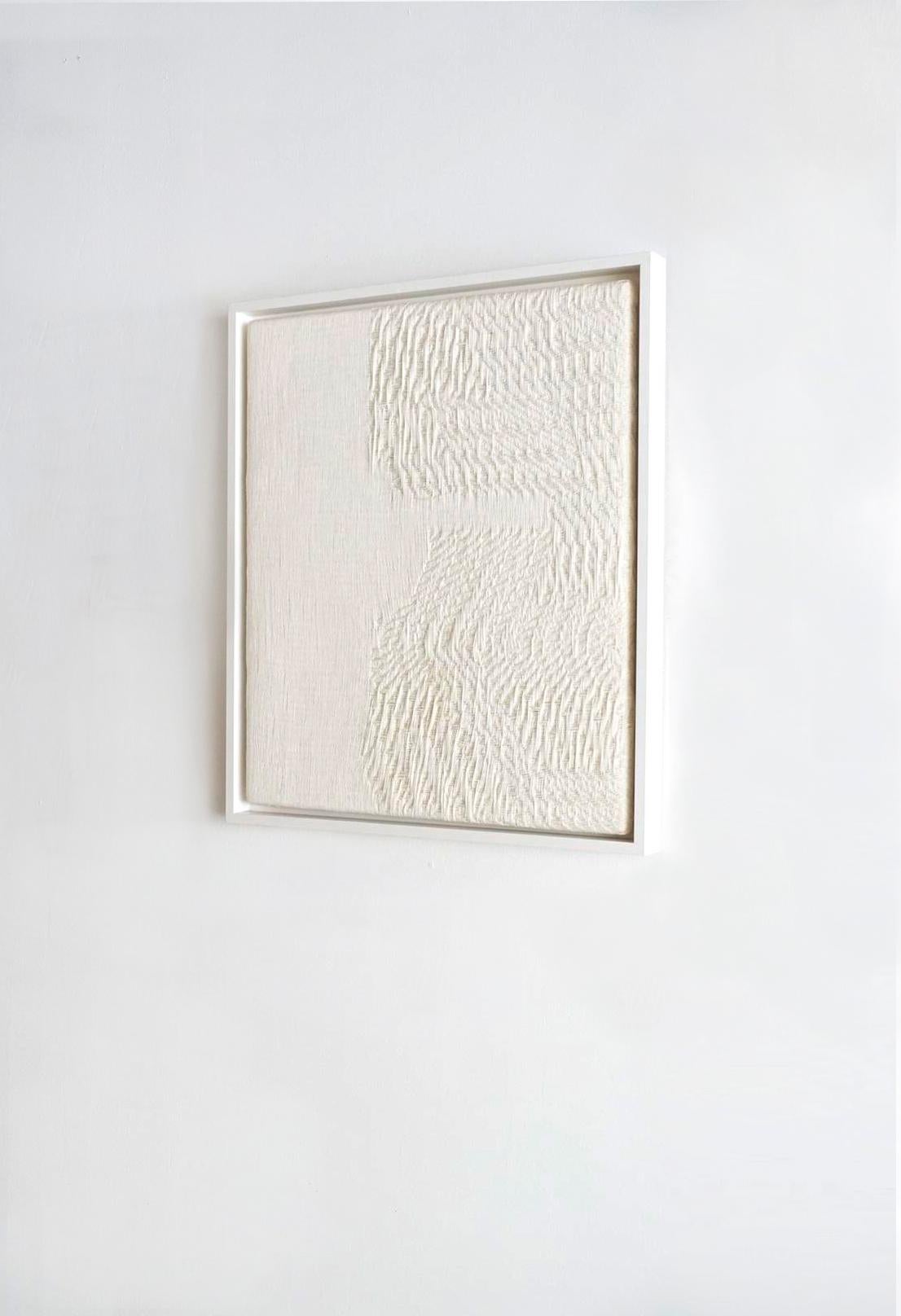 Aconite di Natalie Van der Massen
Dimensioni: 55 x 45 cm
Materiali: Bio cotone, carta. Colore Bianco sporco
Tecnica: Tessuto manualmente. Realizzato a mano.

Aconite è un bellissimo arazzo con diverse texture che si adatta a ogni stanza. Tagliando