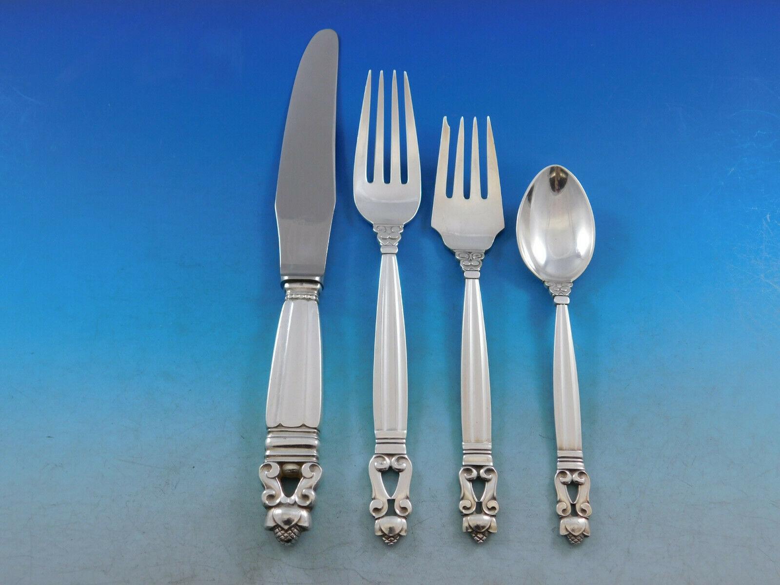 Acorn by Georg Jensen Danish Sterling Silver Flatware Set for 12 Dinner 101 Pcs In Excellent Condition In Big Bend, WI