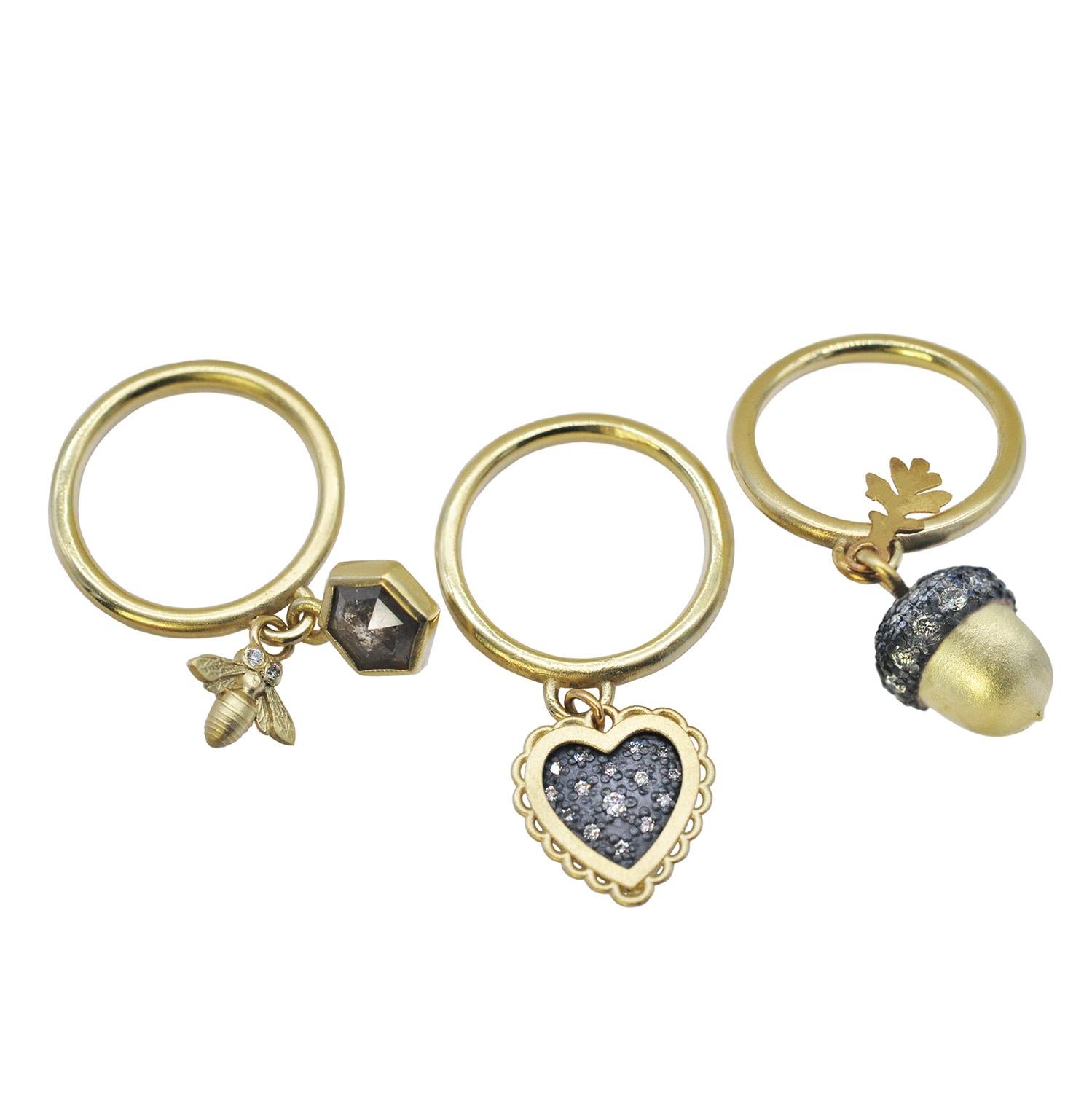For Sale:  Acorn & Oak Leaf Charm Ring on Gold Band 3