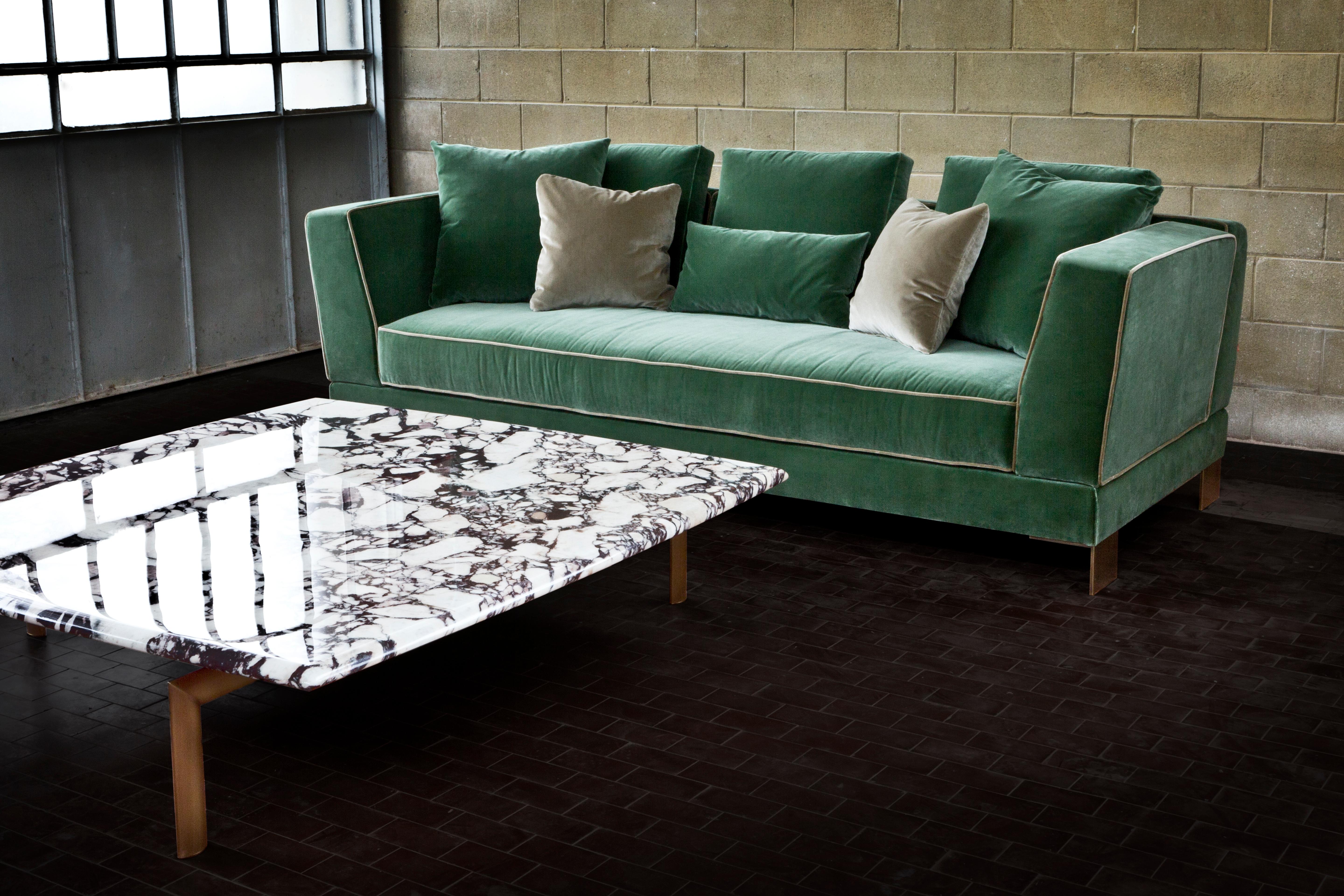 Sofá de tres plazas en madera de haya y patas de bronce Acquabella by Casa Casati Otro en venta
