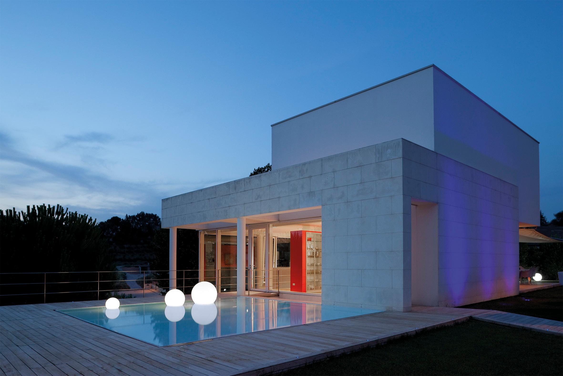 Acquaglobo 60 Floating Lamp by SLIDE Studio In New Condition For Sale In Geneve, CH