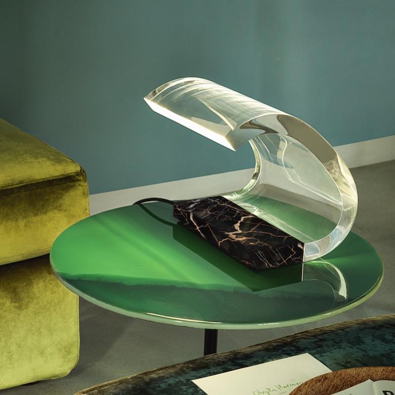 Acrilica Portoro-Marmor-Tischlampe von Joe Colombo für Oluce (Italienisch) im Angebot
