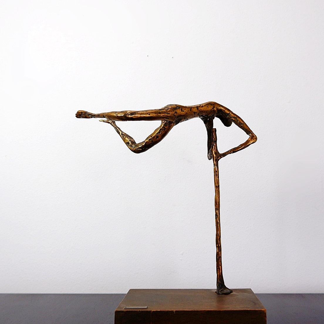 Scultura in bronzo dell'Uomo Acrobatico di Pieter Florizoon (1937-2015) in vendita 4